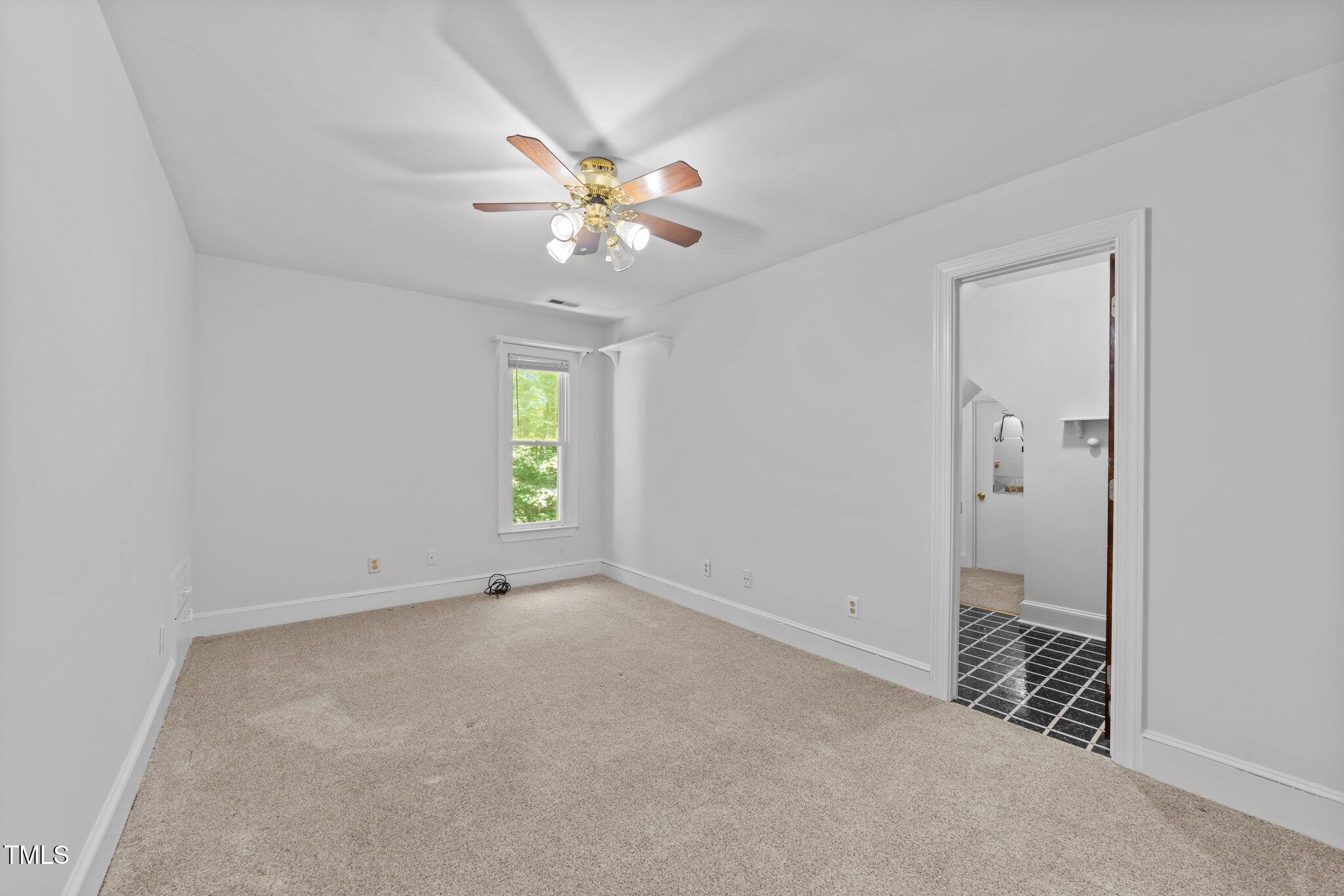 11425 Horsemans Trail