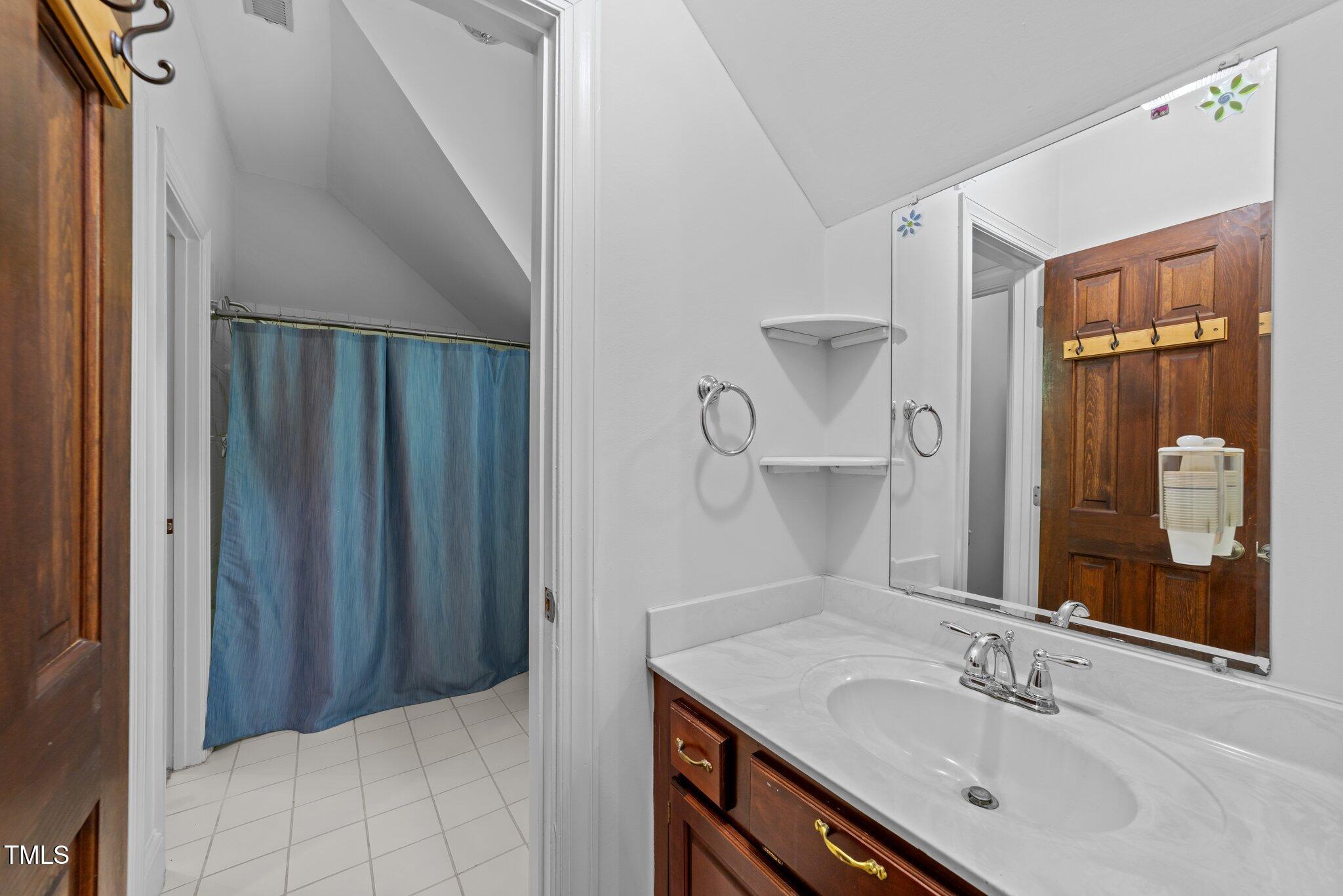 11425 Horsemans Trail