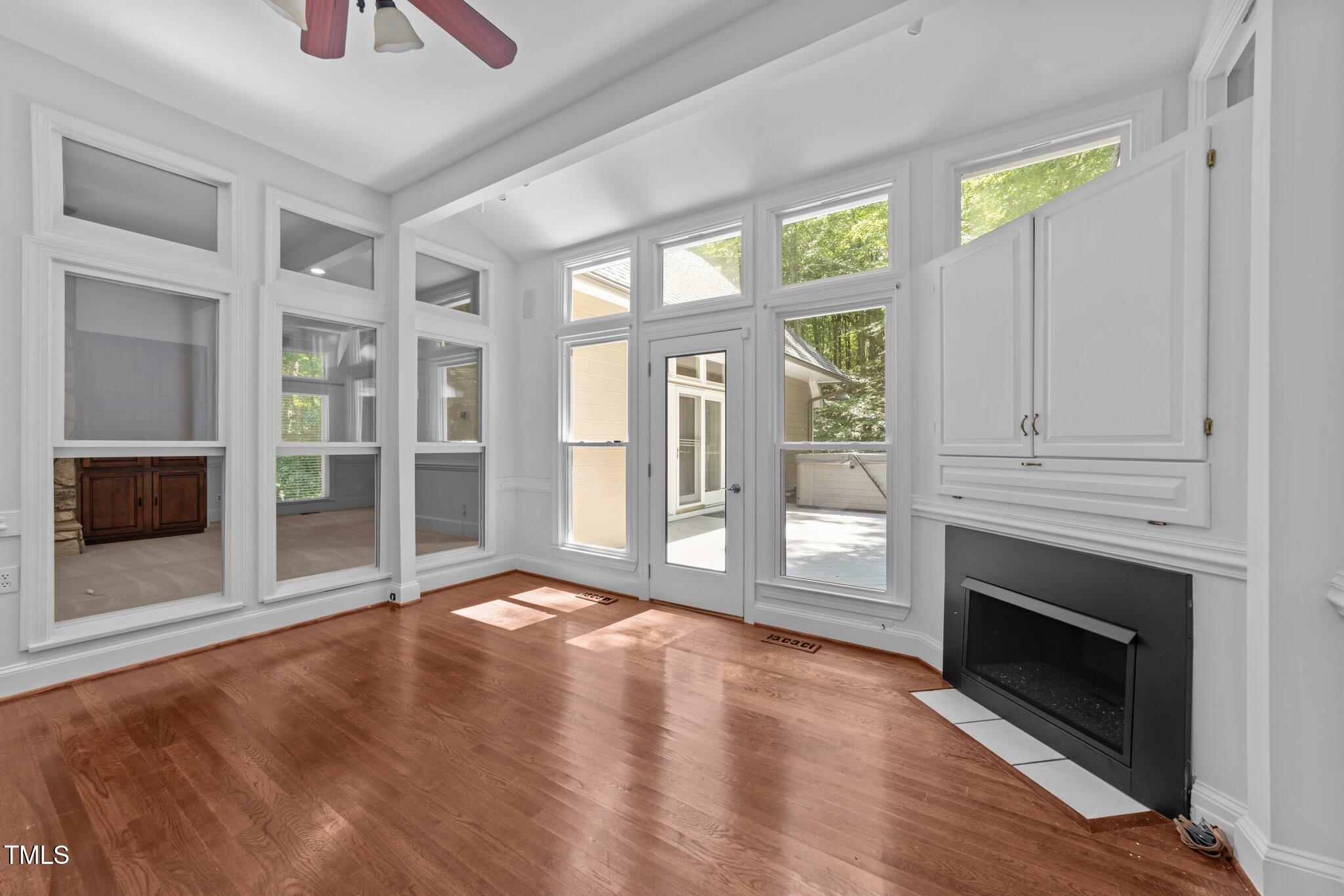 11425 Horsemans Trail