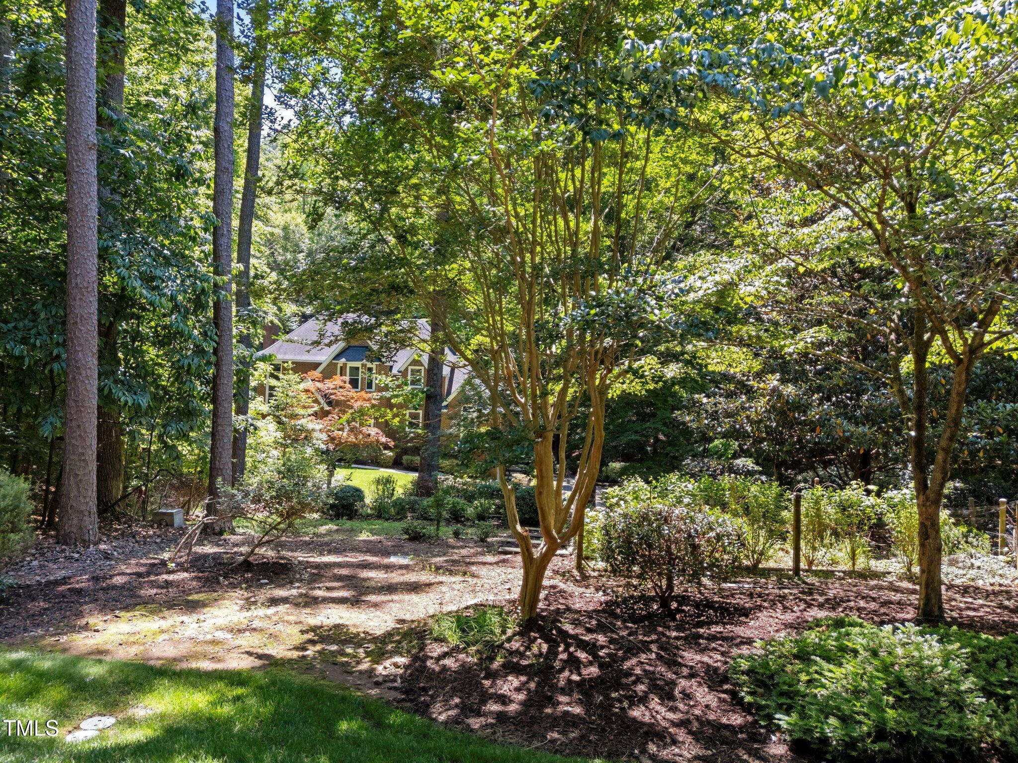 11425 Horsemans Trail
