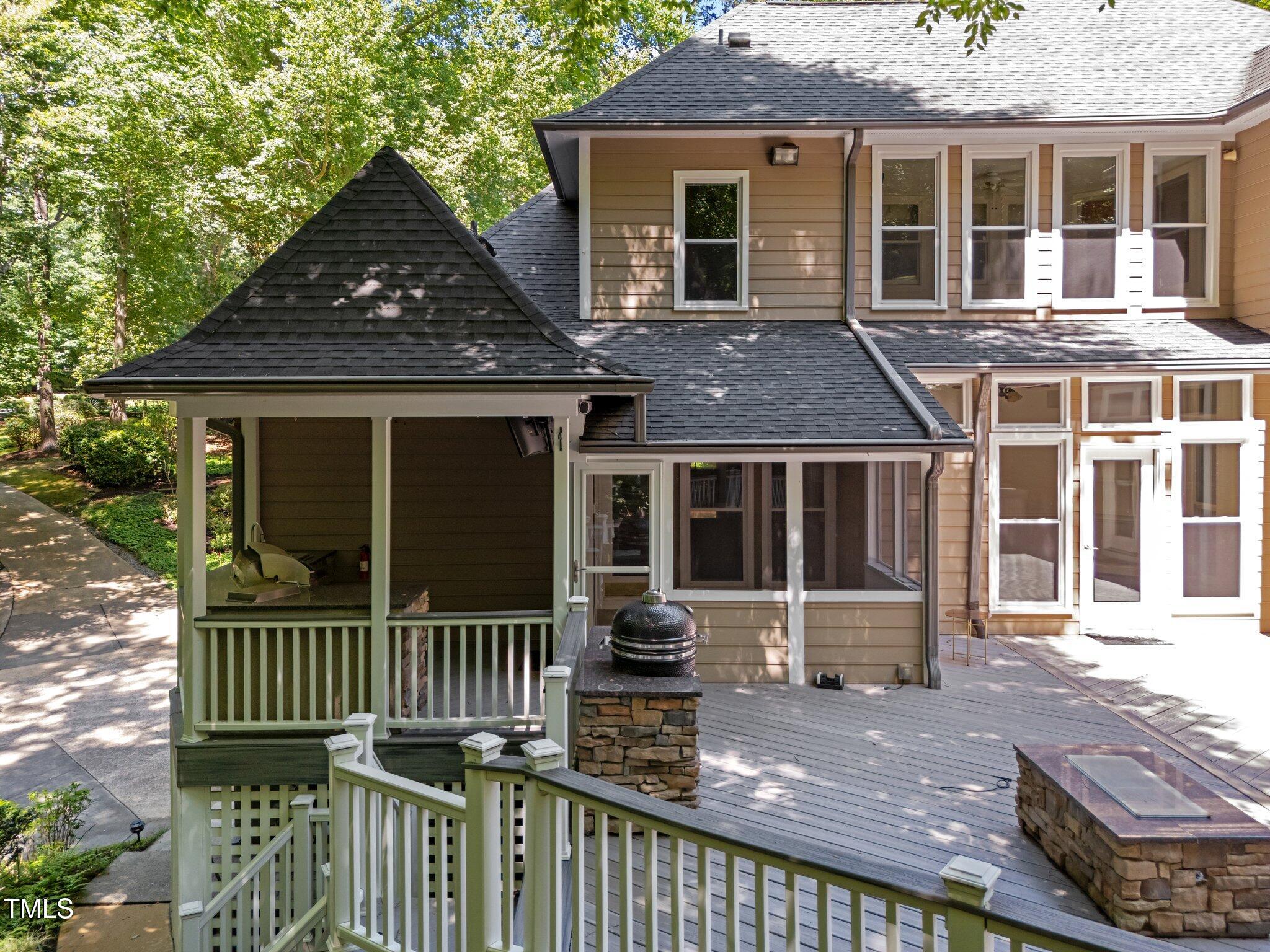 11425 Horsemans Trail