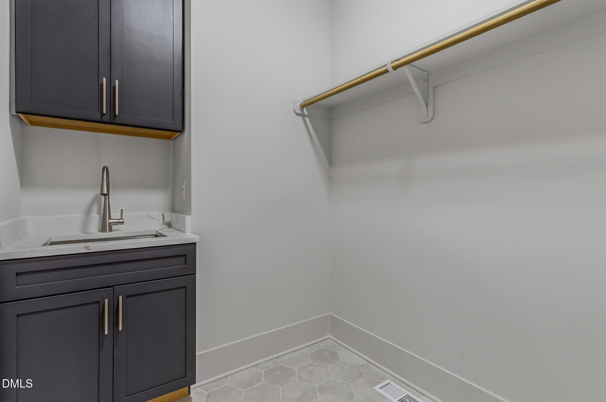 3922 Cedar Knolls Drive