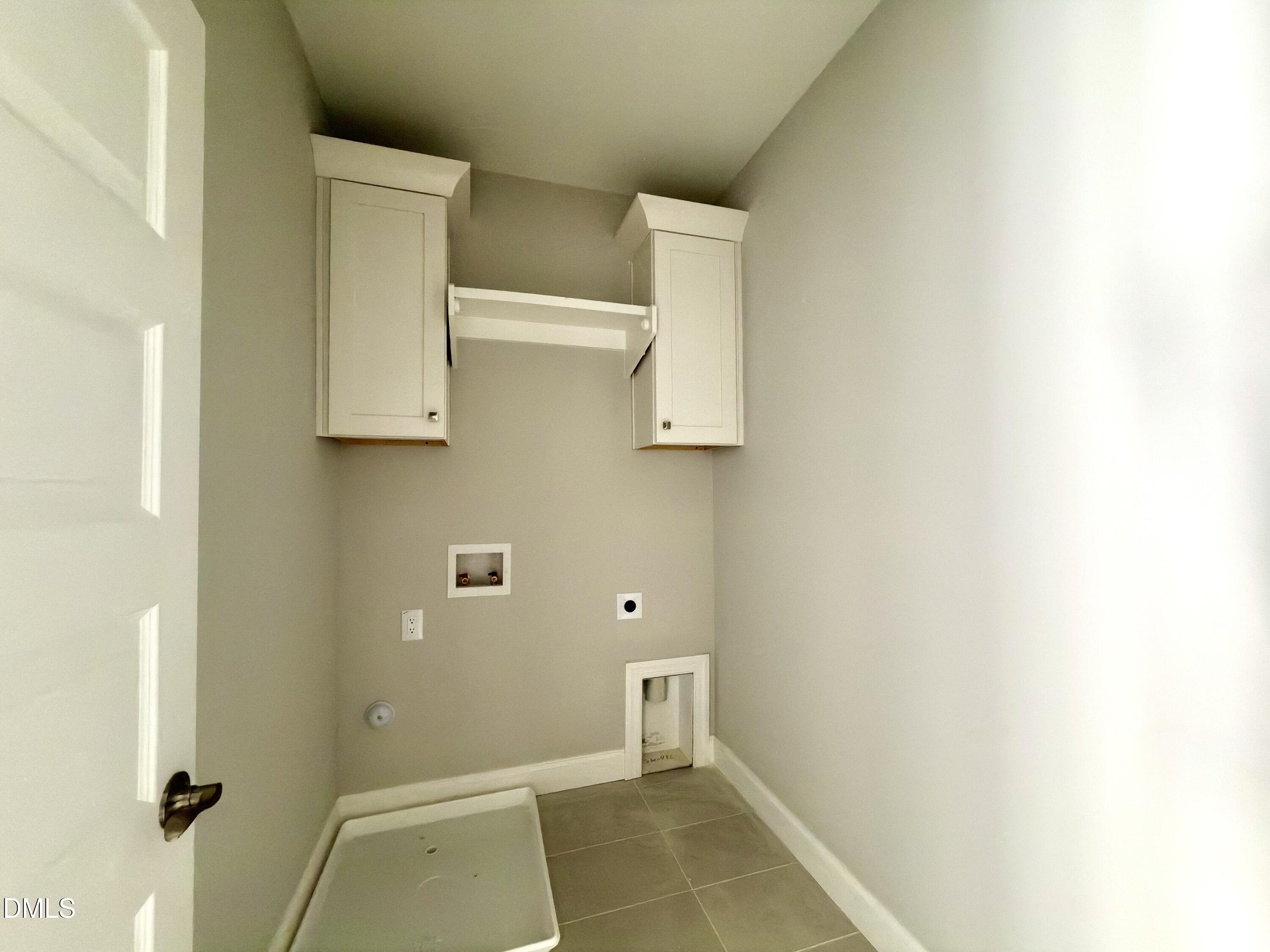 2616 Silver Gate Court