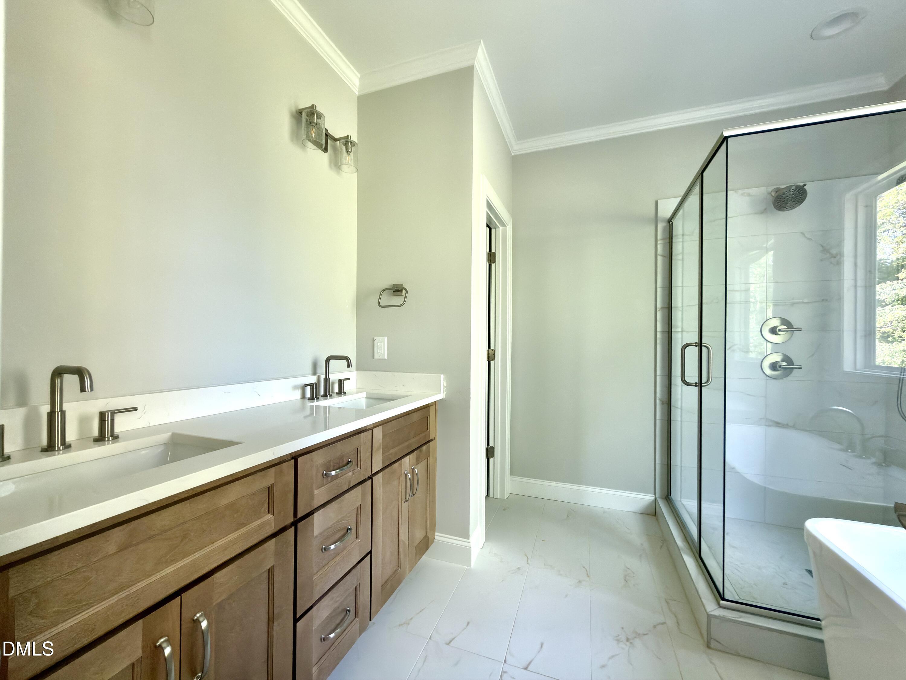 2616 Silver Gate Court
