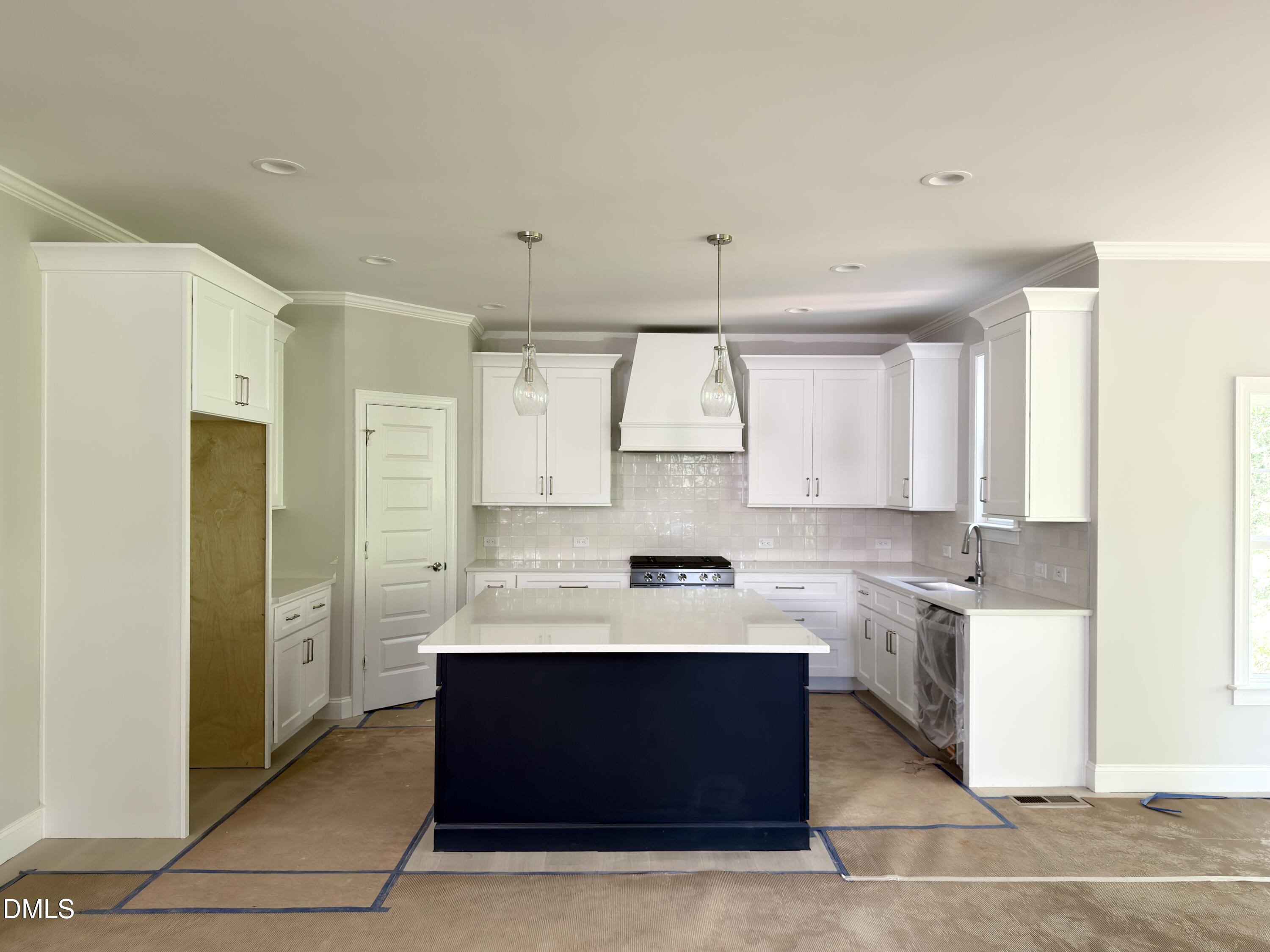 2616 Silver Gate Court