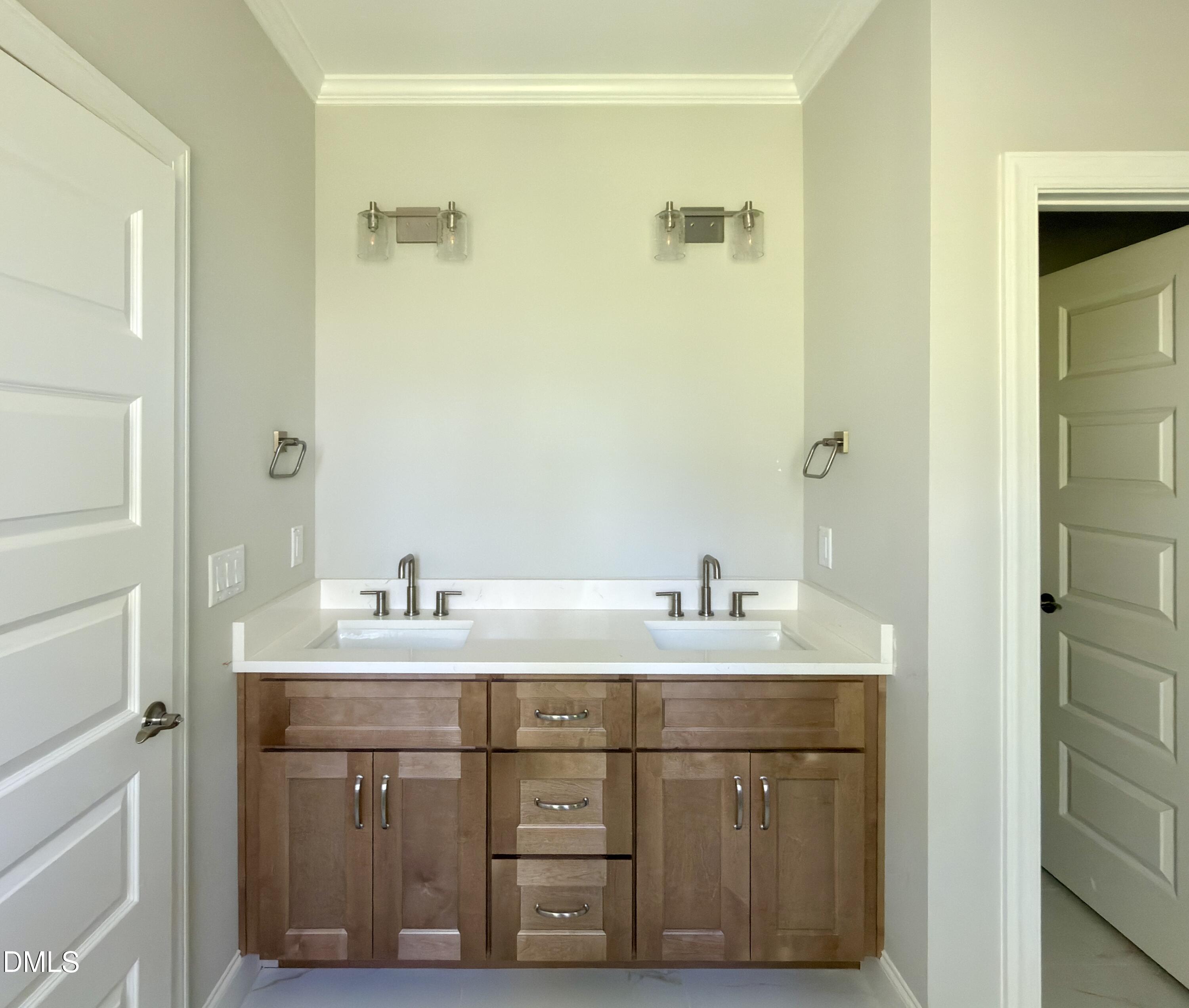 2616 Silver Gate Court