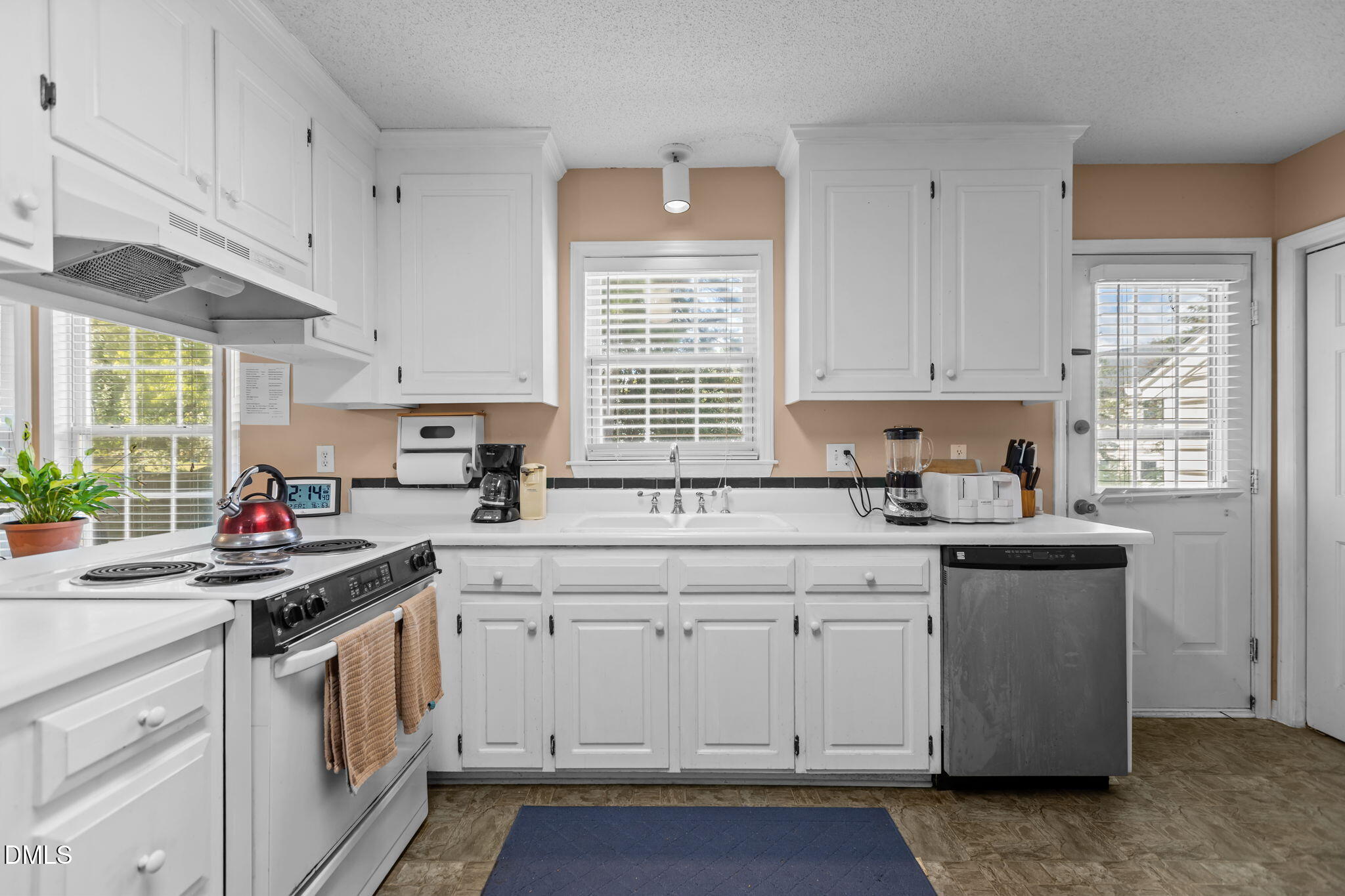 5208 Botany Bay Drive