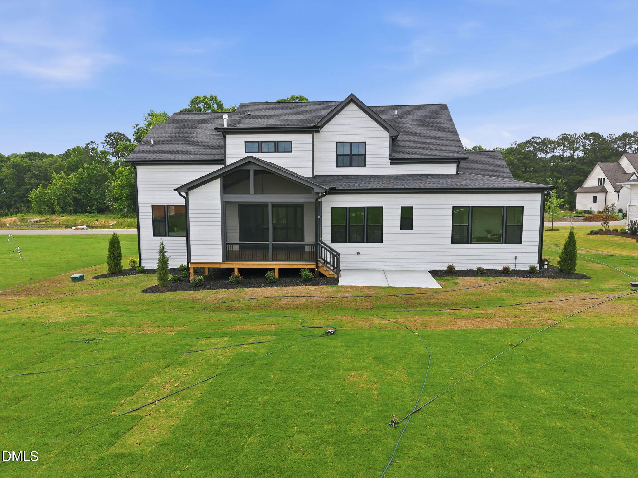5852 Carriage Gate Drive