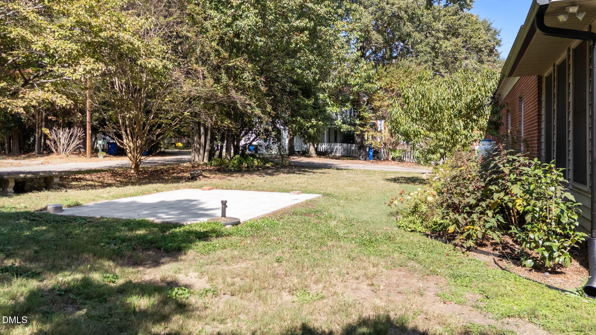 215 E Branch Street E