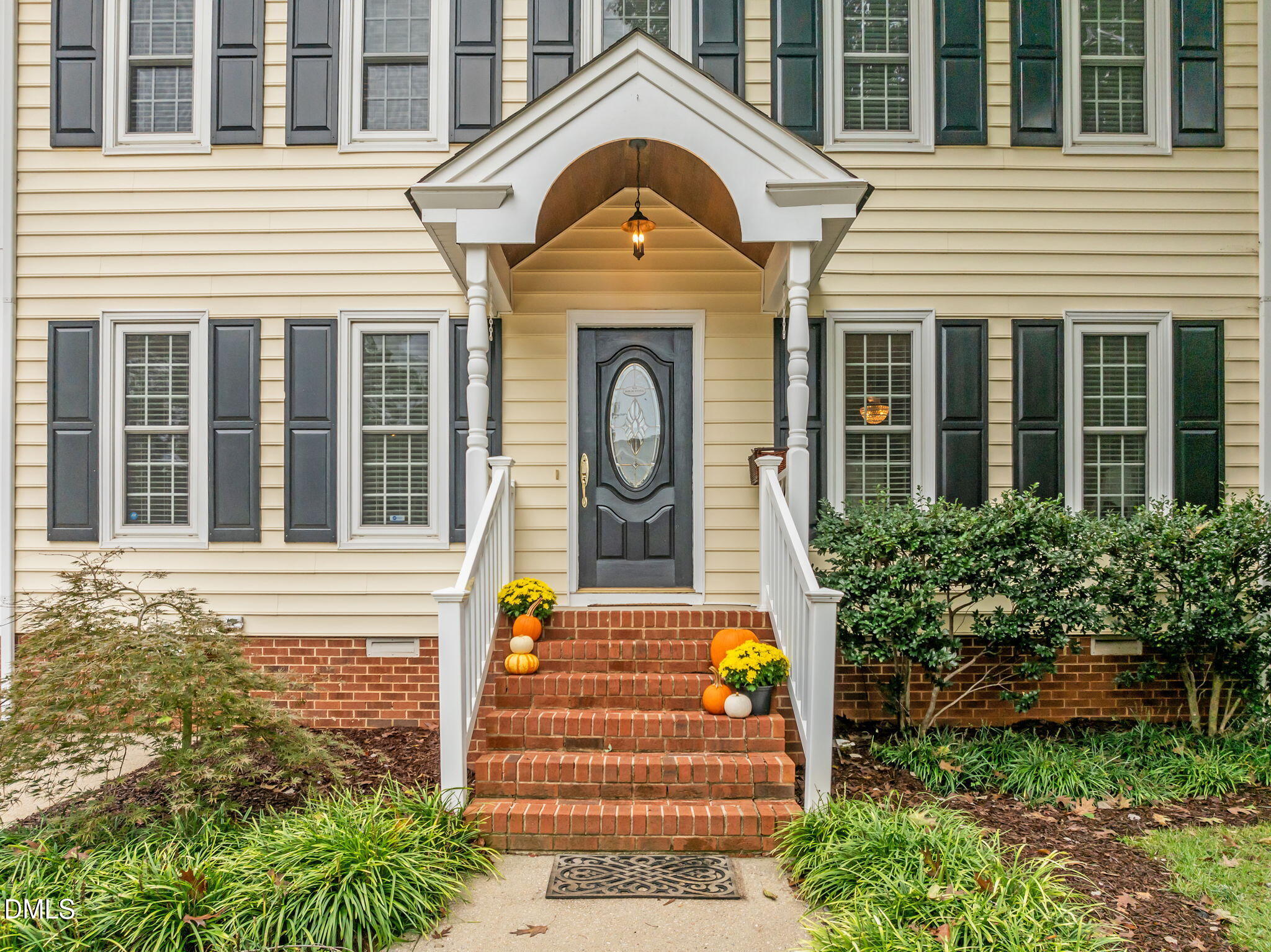 300 Mainsail Drive