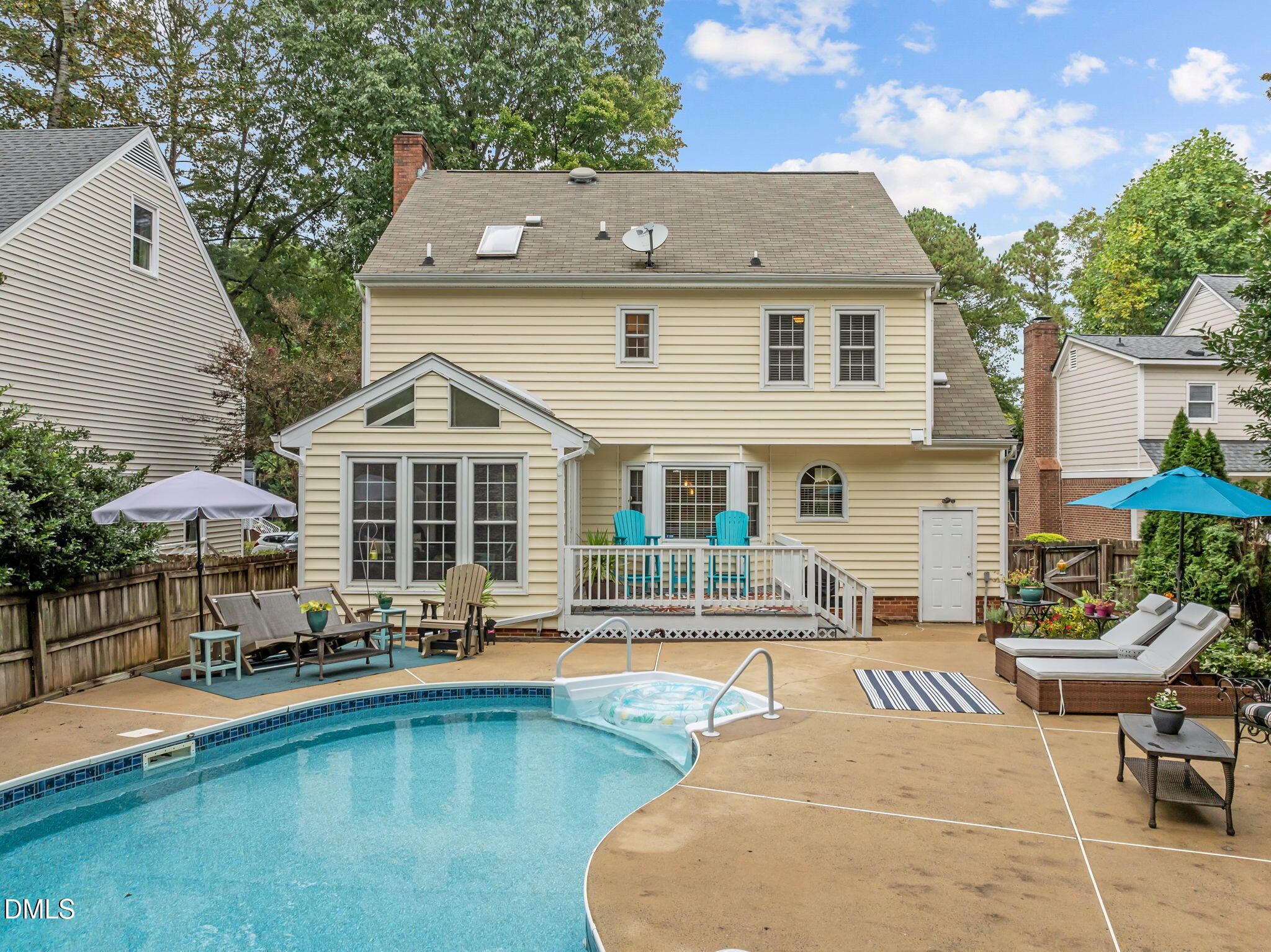 300 Mainsail Drive