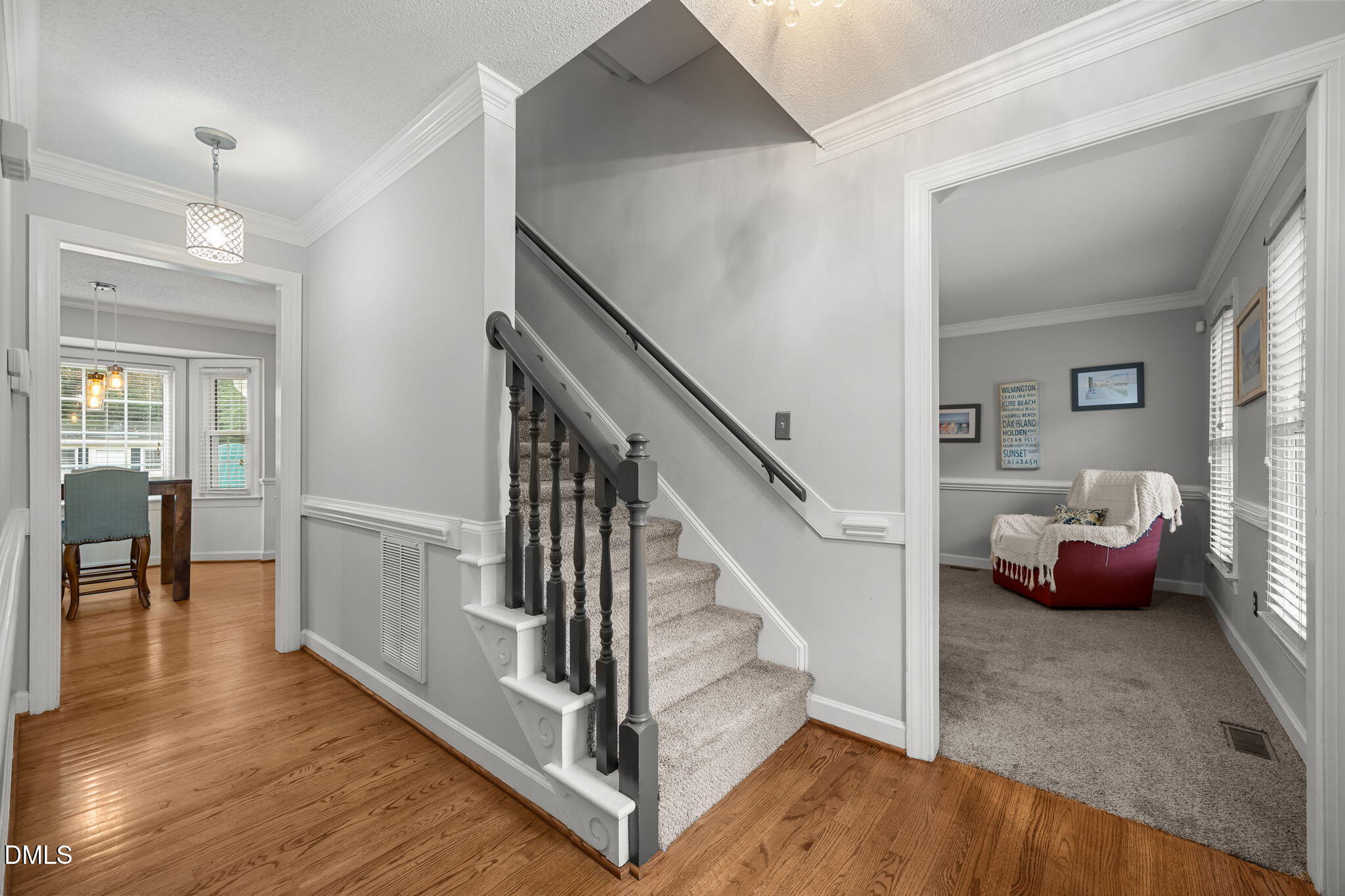 300 Mainsail Drive
