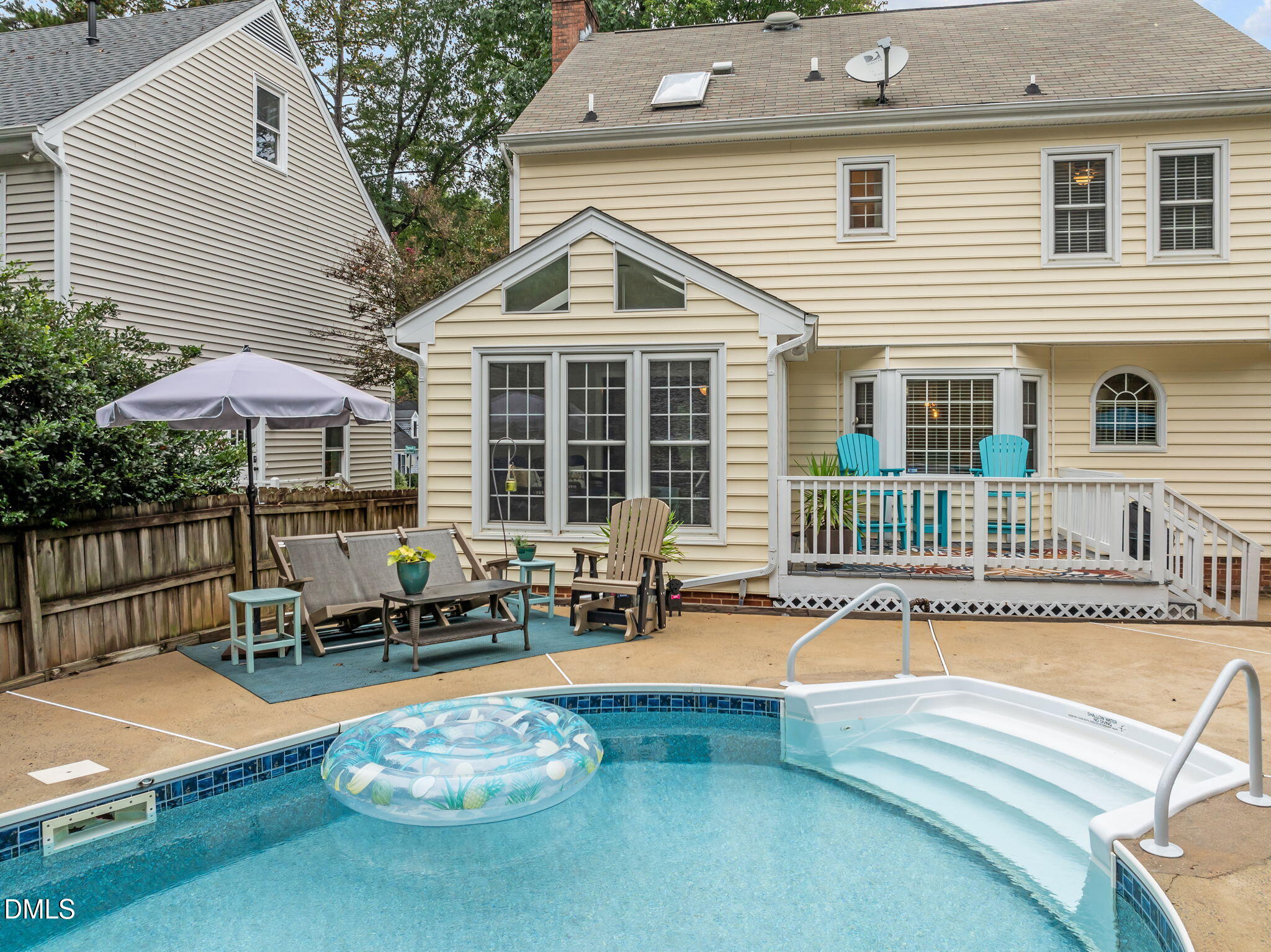 300 Mainsail Drive