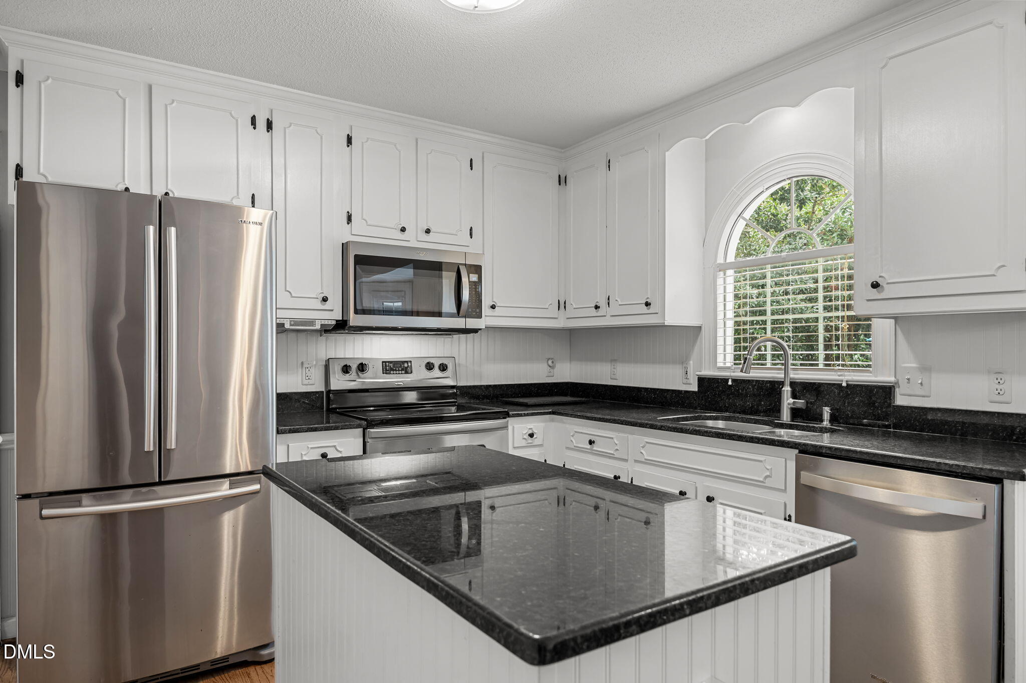 300 Mainsail Drive