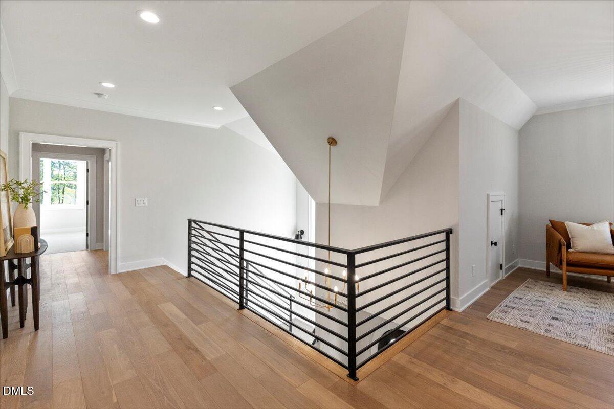 7824 Ailesbury Road