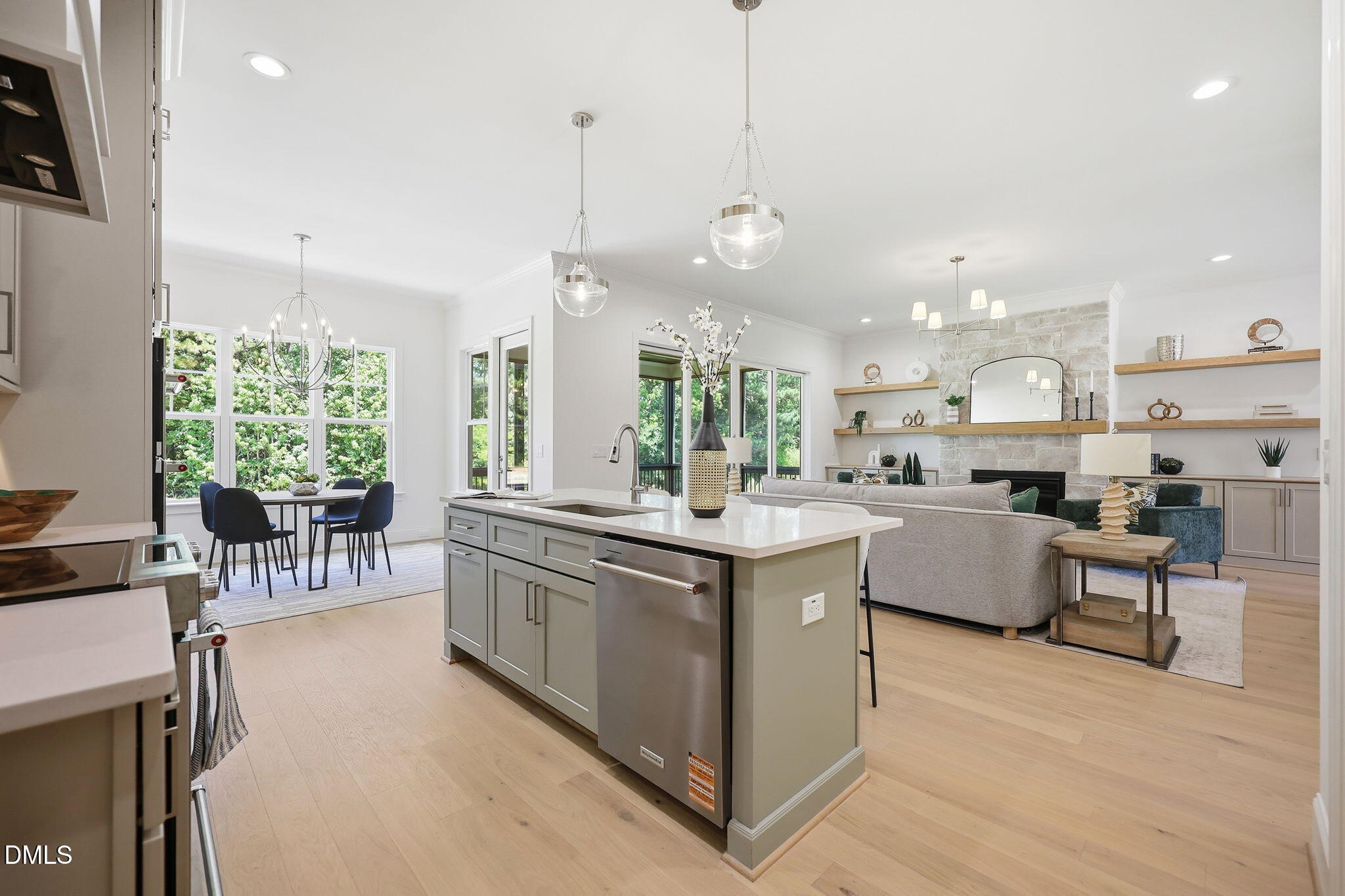 70 Firefly Lane