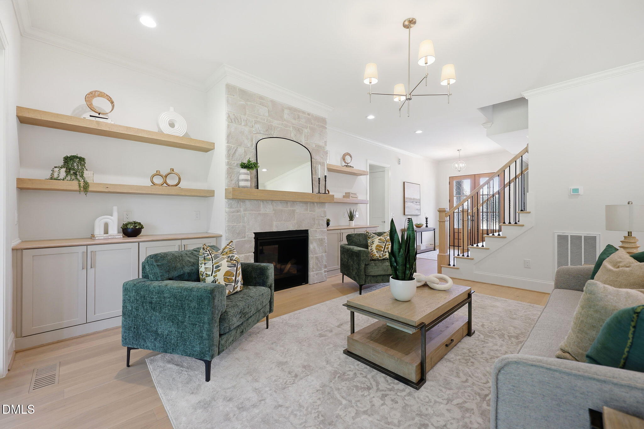 70 Firefly Lane
