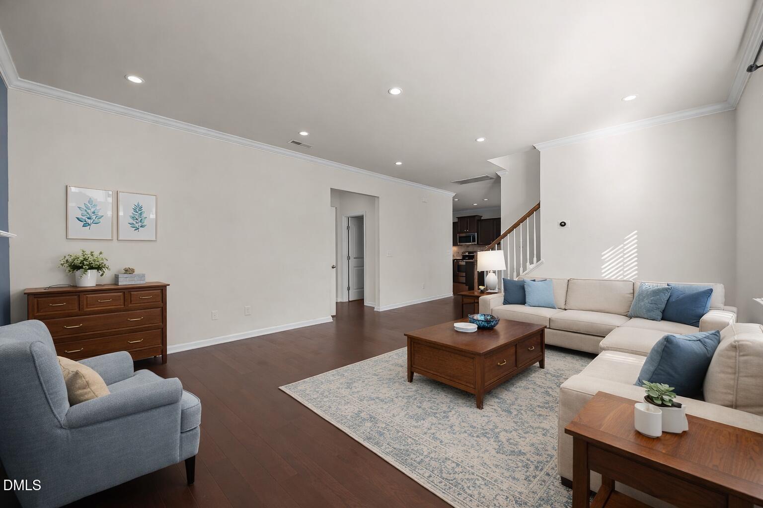 2464 Everstone Road