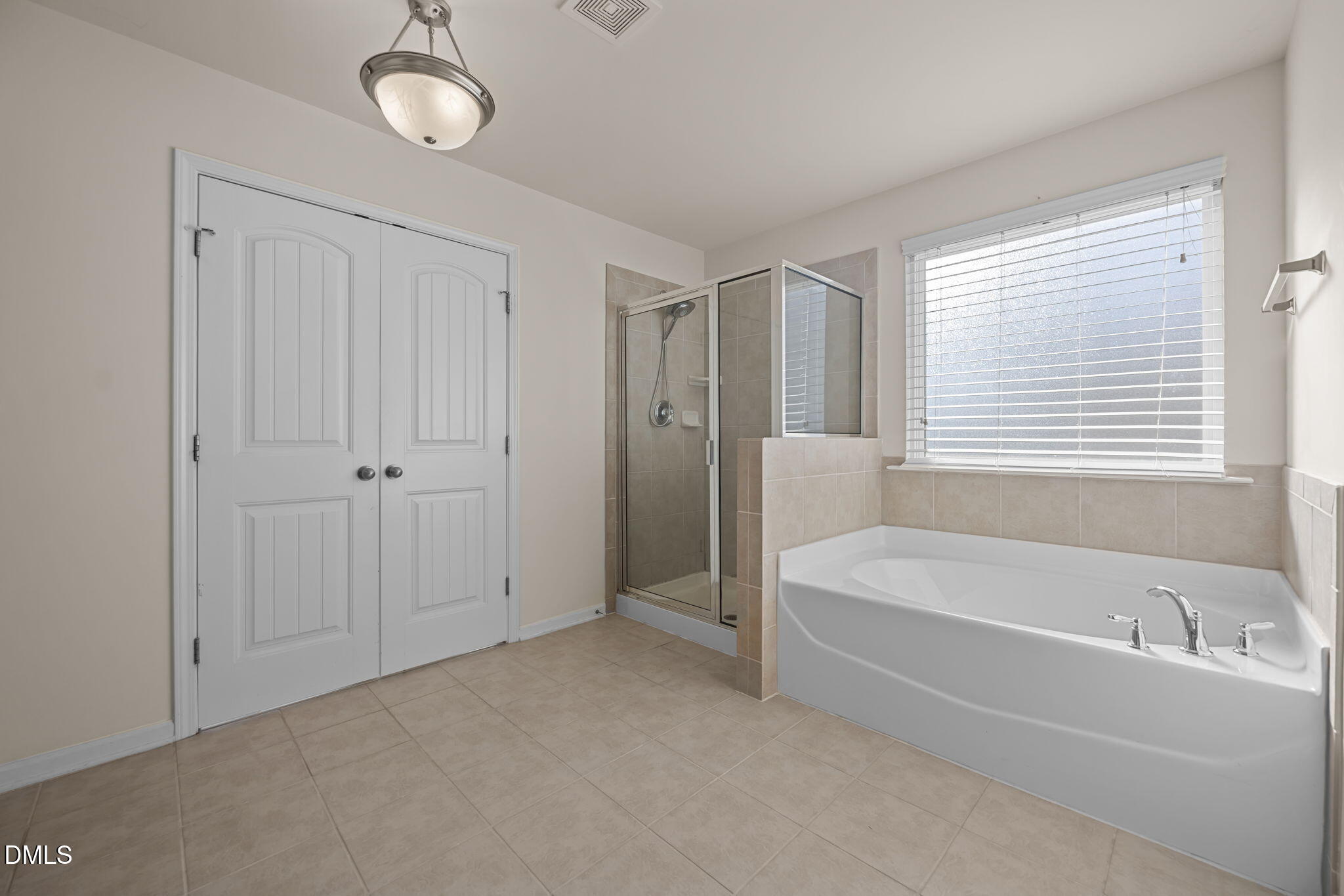 2464 Everstone Road