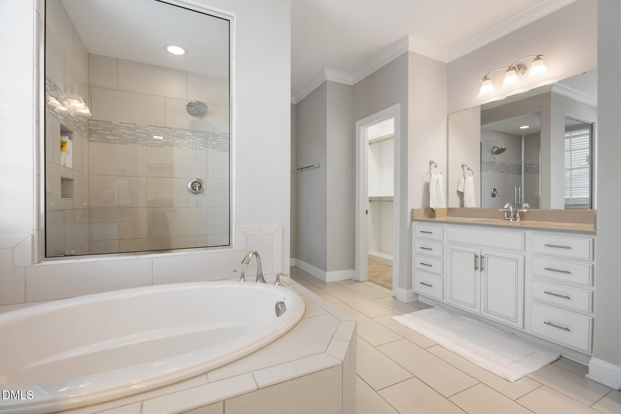 3432 Mountain Hill Drive