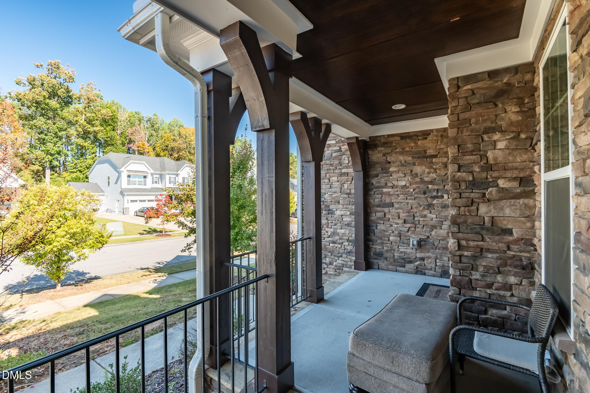 3432 Mountain Hill Drive