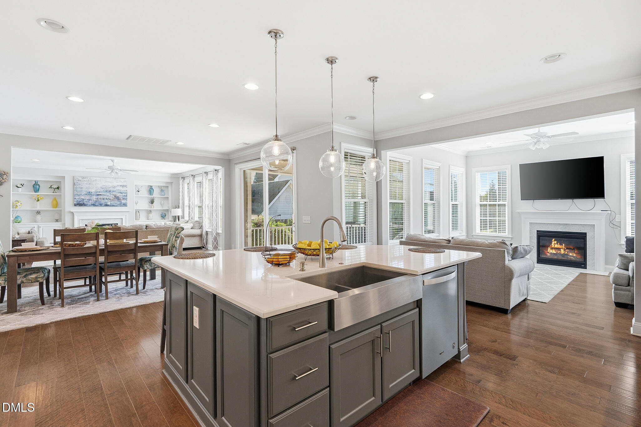 3432 Mountain Hill Drive