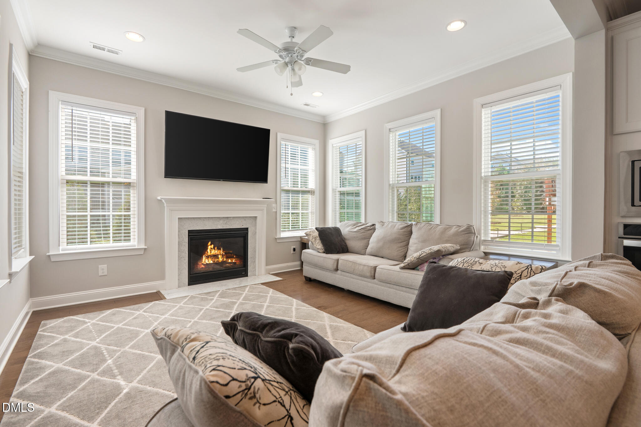 3432 Mountain Hill Drive