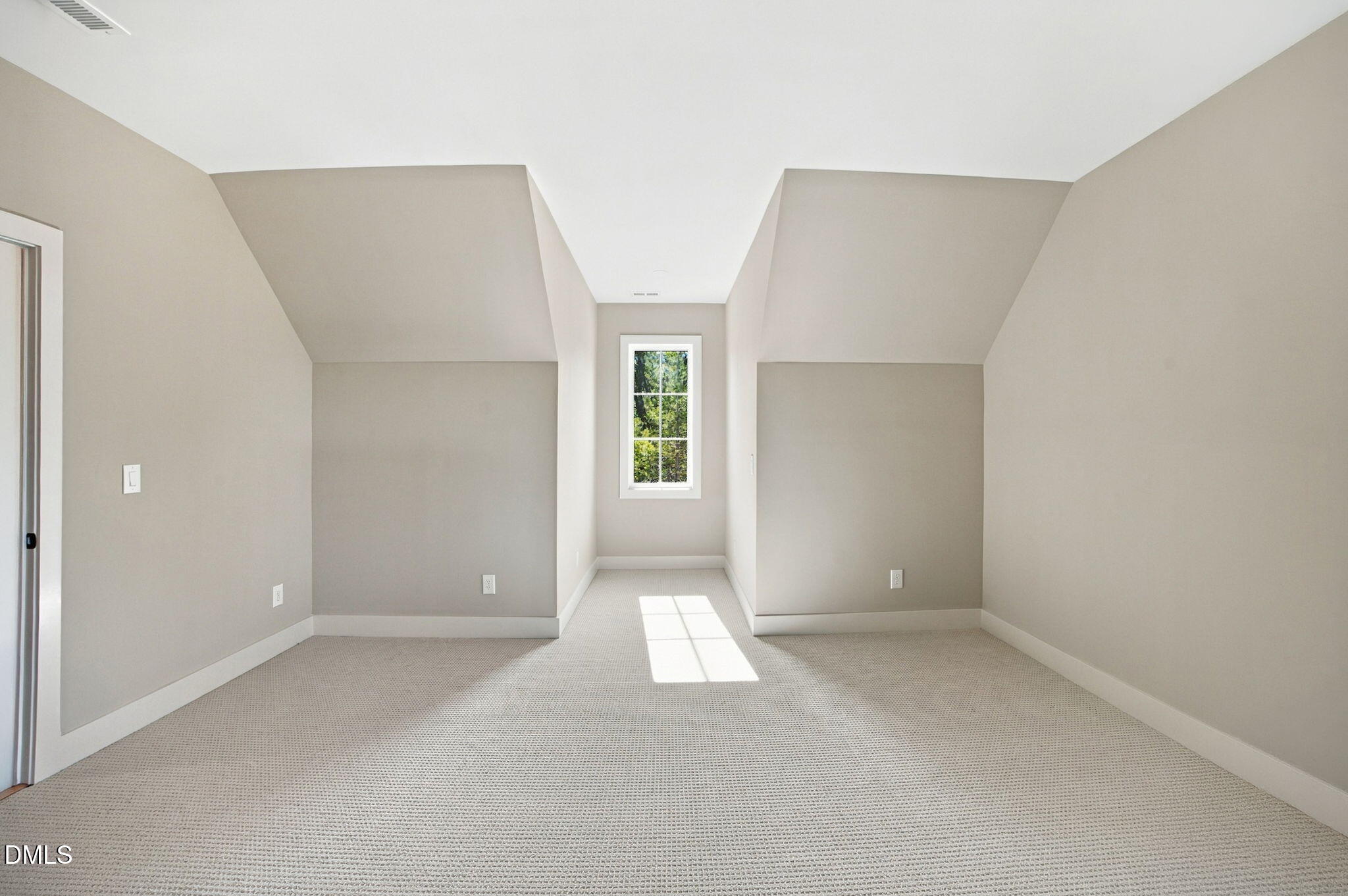 1123 Dovefield Lane
