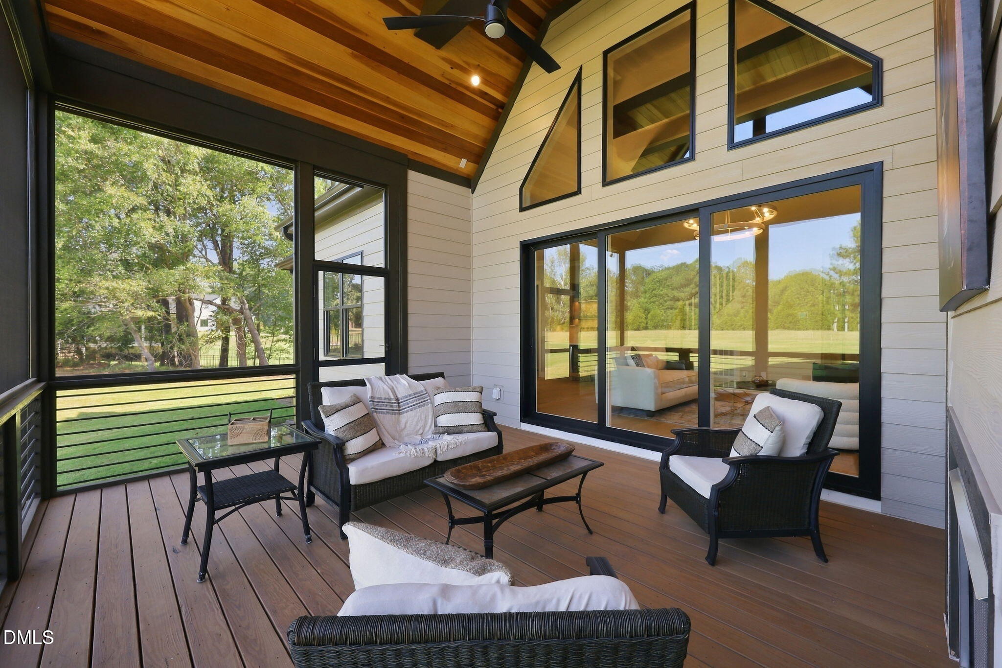 1123 Dovefield Lane