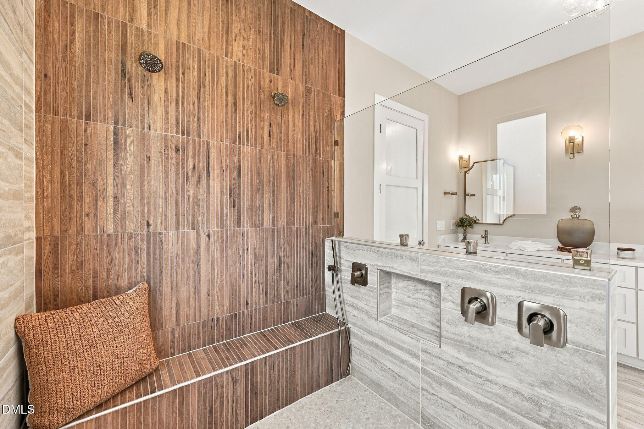 1123 Dovefield Lane