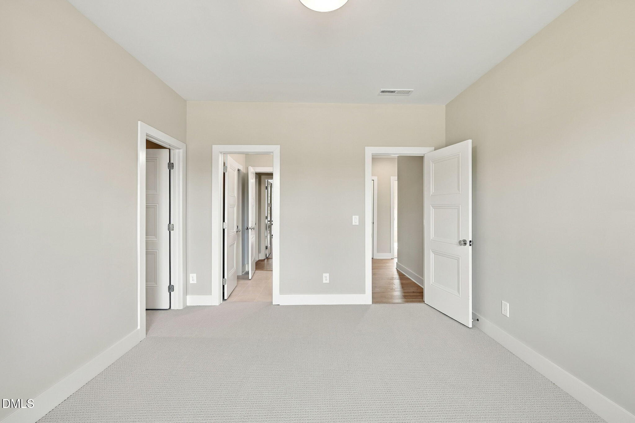 1123 Dovefield Lane