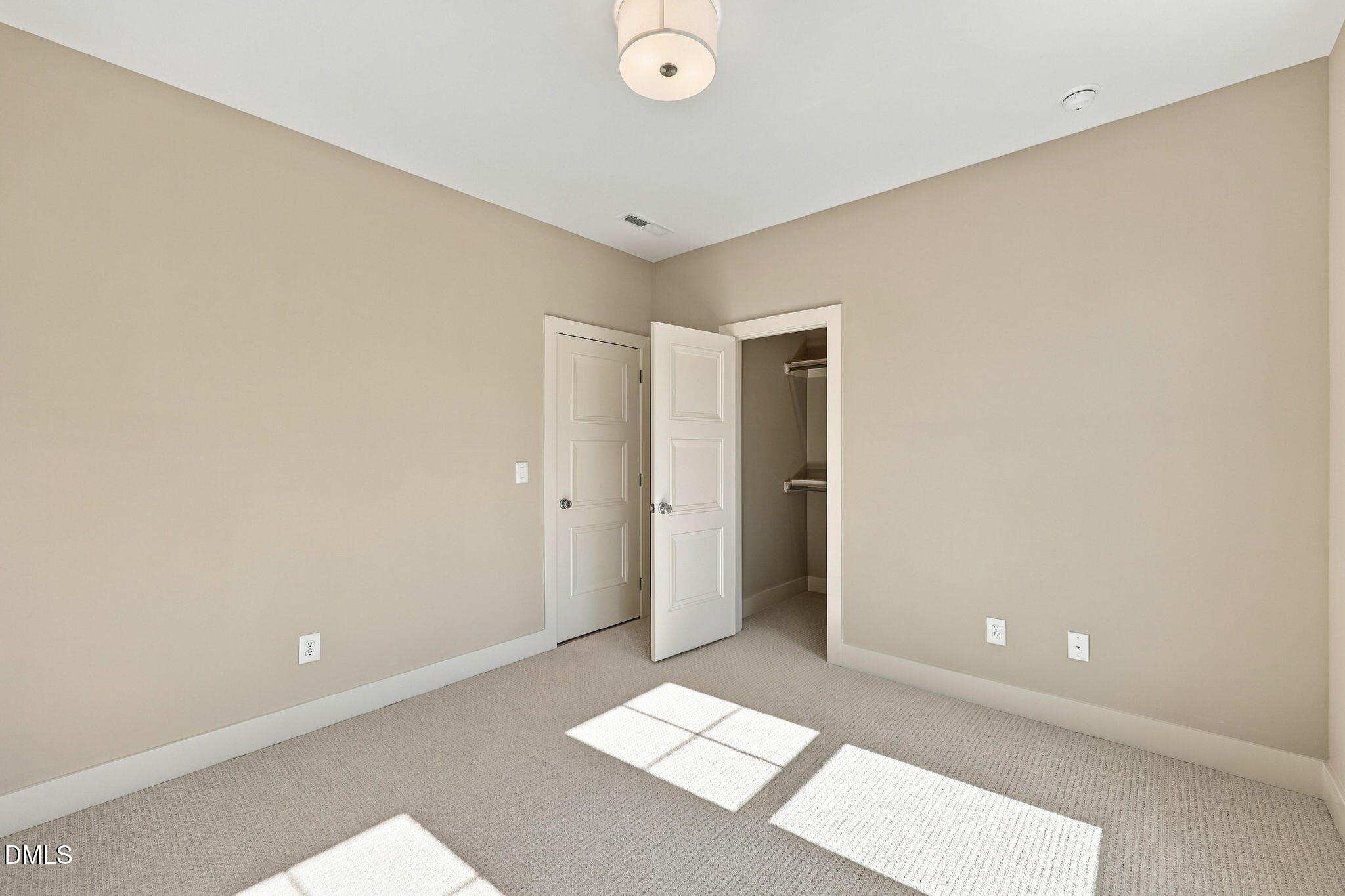 1123 Dovefield Lane