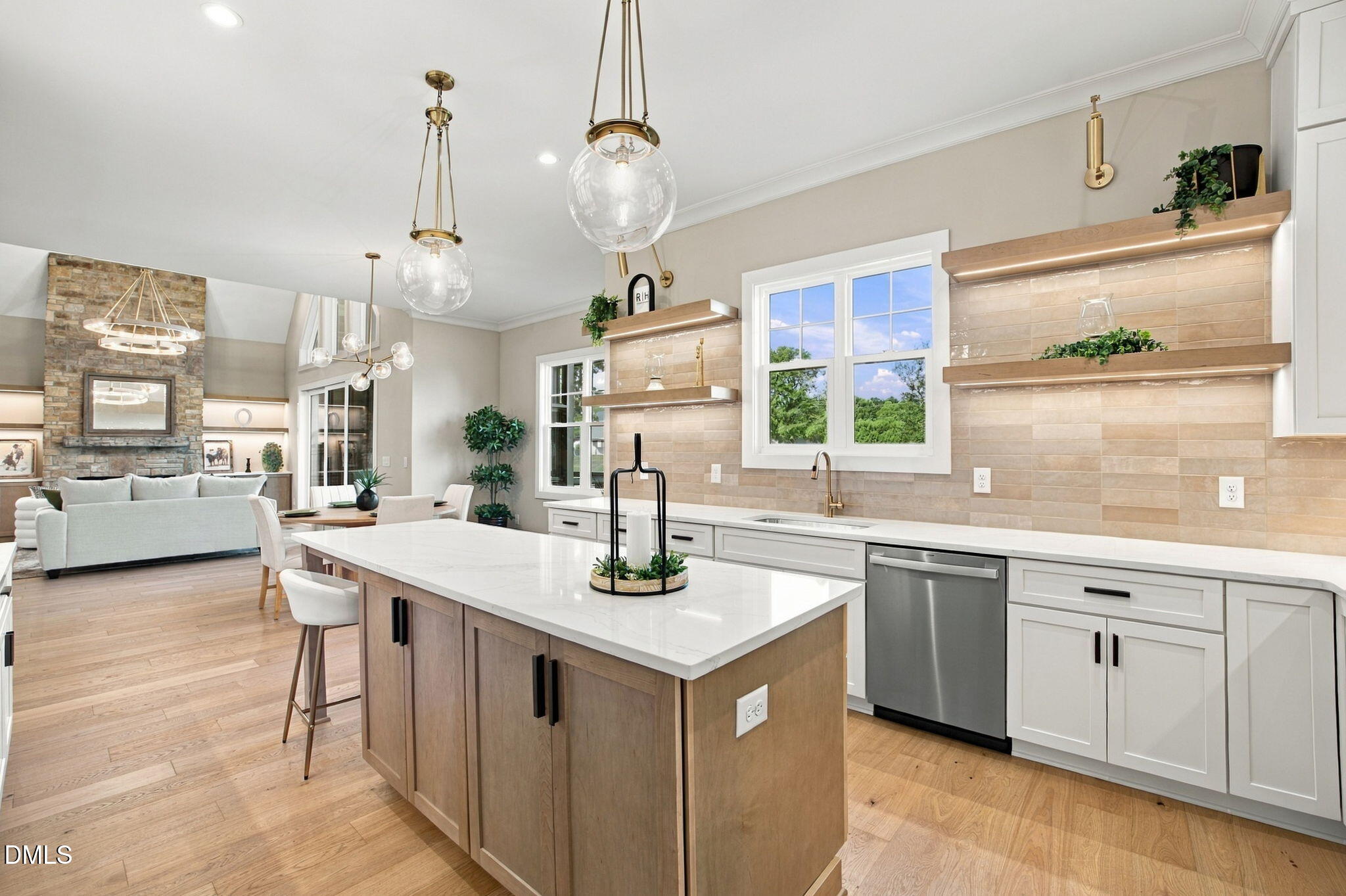 1123 Dovefield Lane