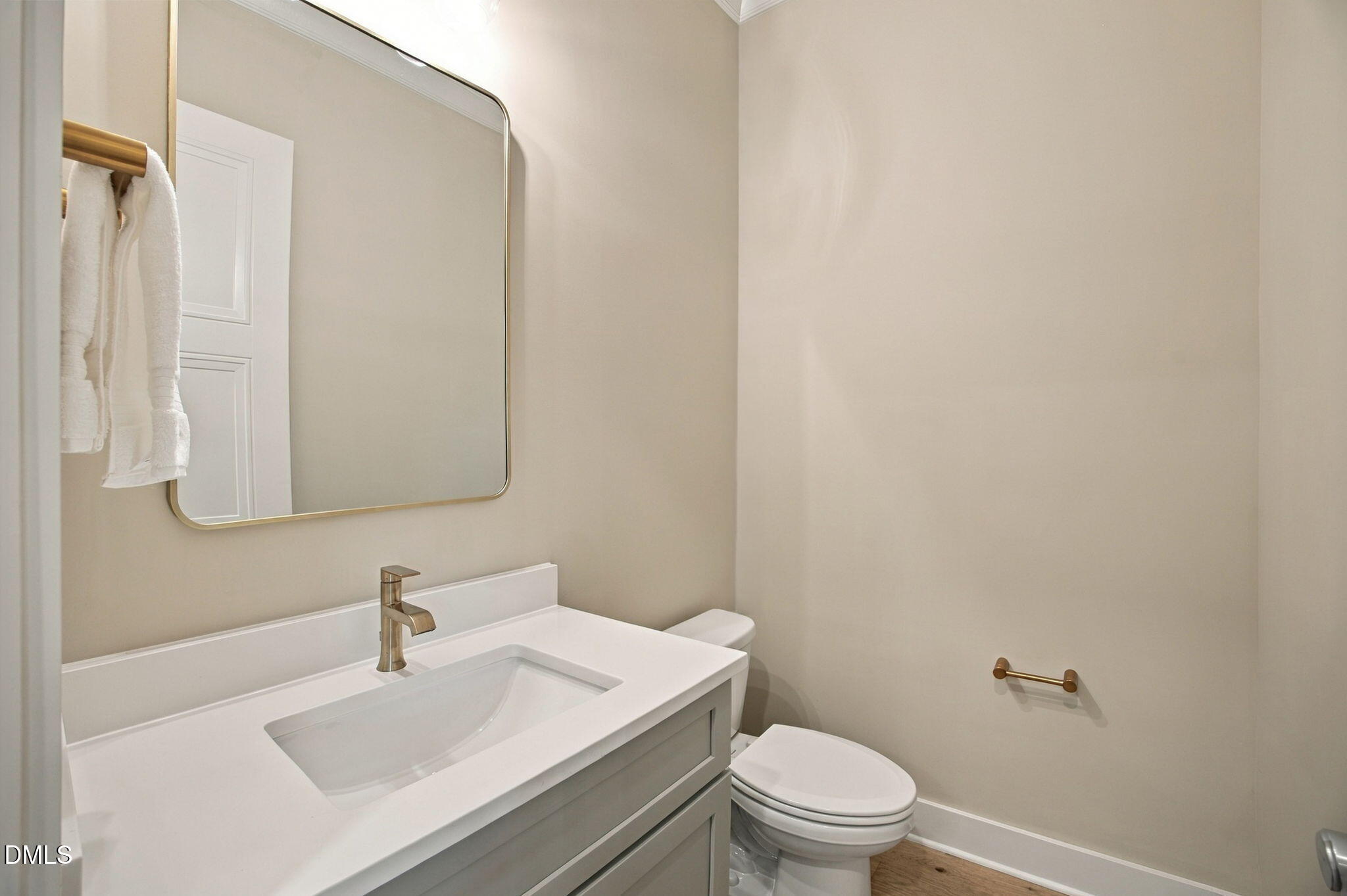 1123 Dovefield Lane