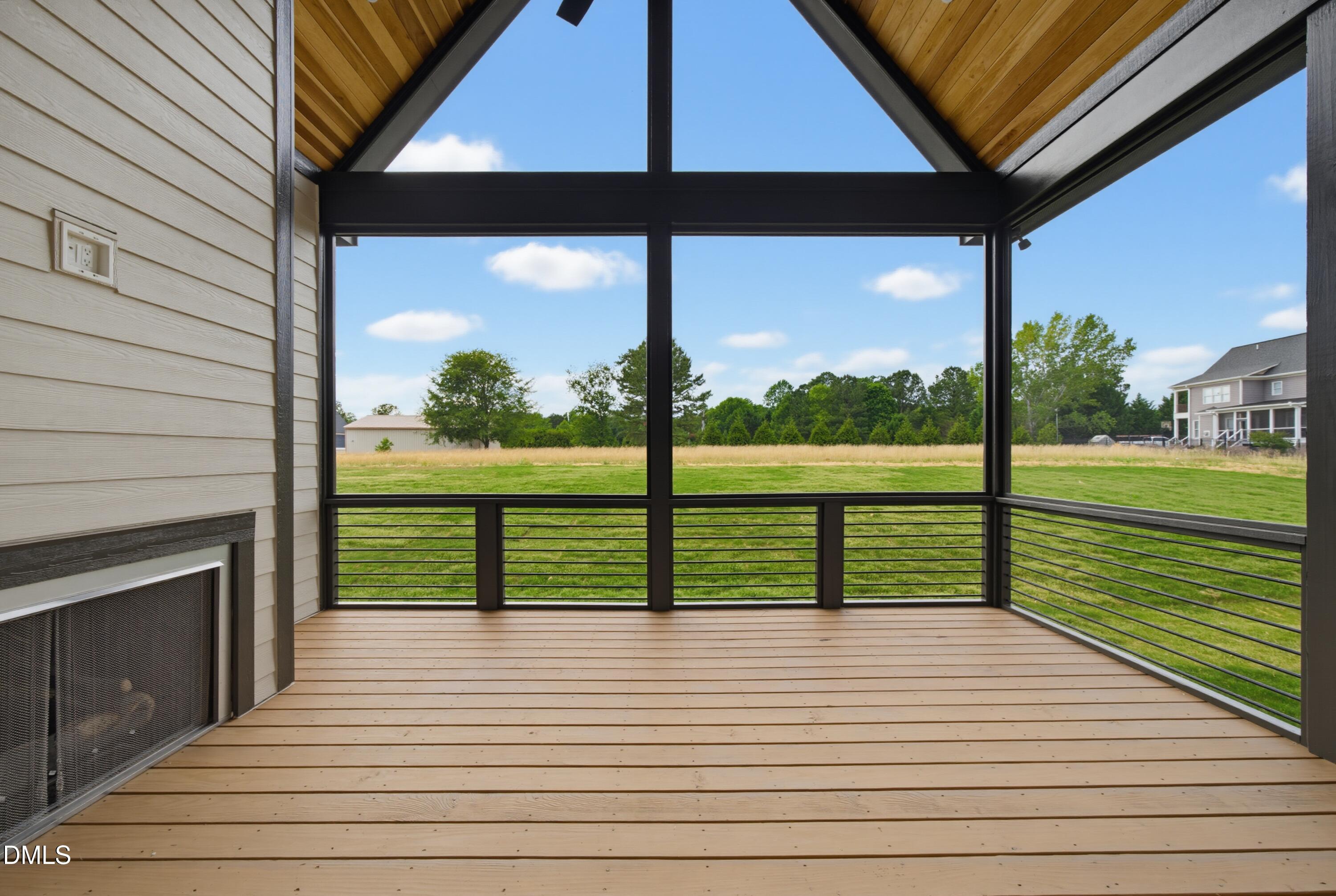 1123 Dovefield Lane