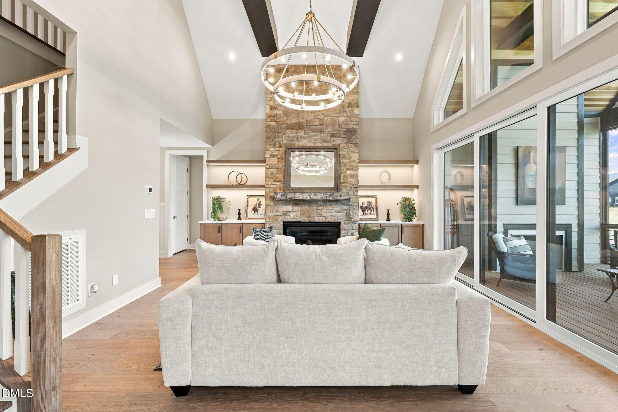 1123 Dovefield Lane