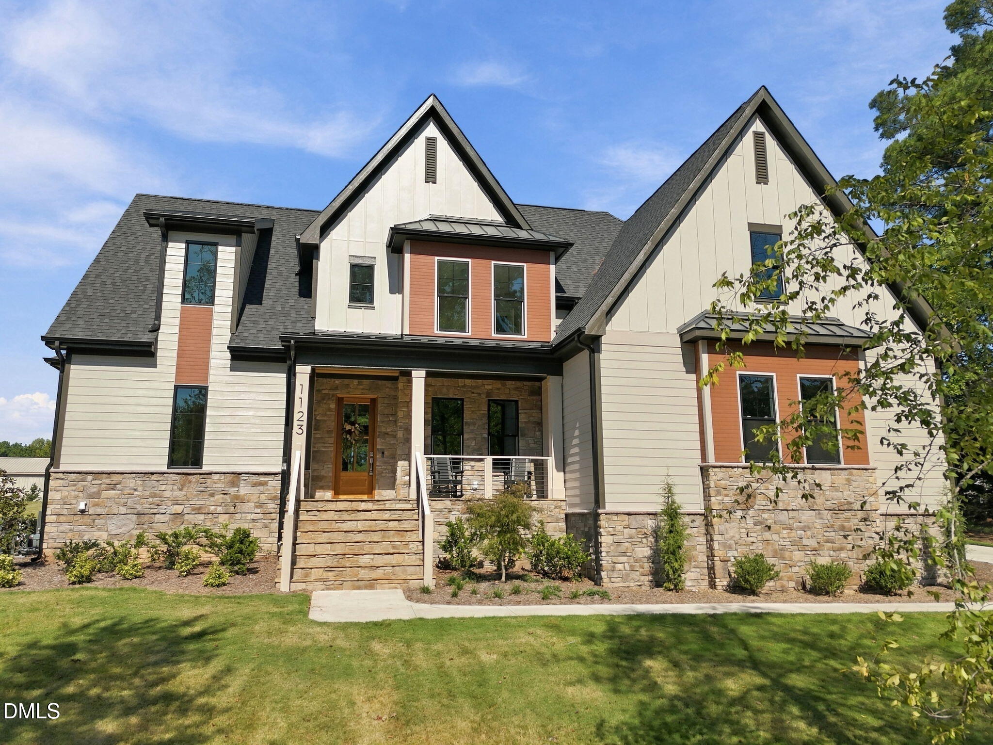 1123 Dovefield Lane