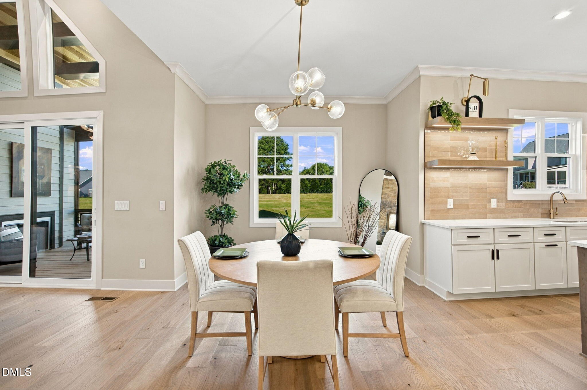 1123 Dovefield Lane