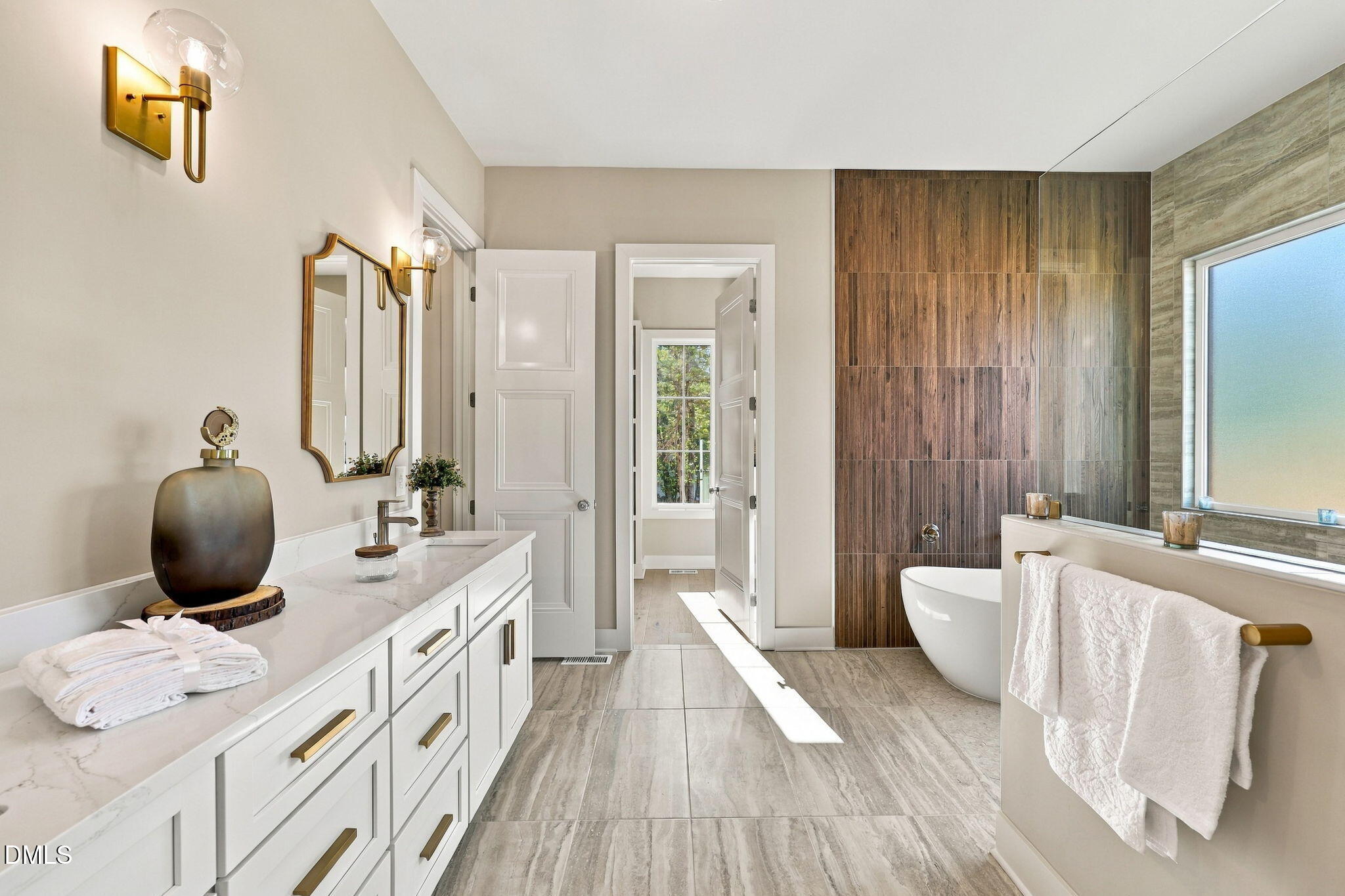 1123 Dovefield Lane