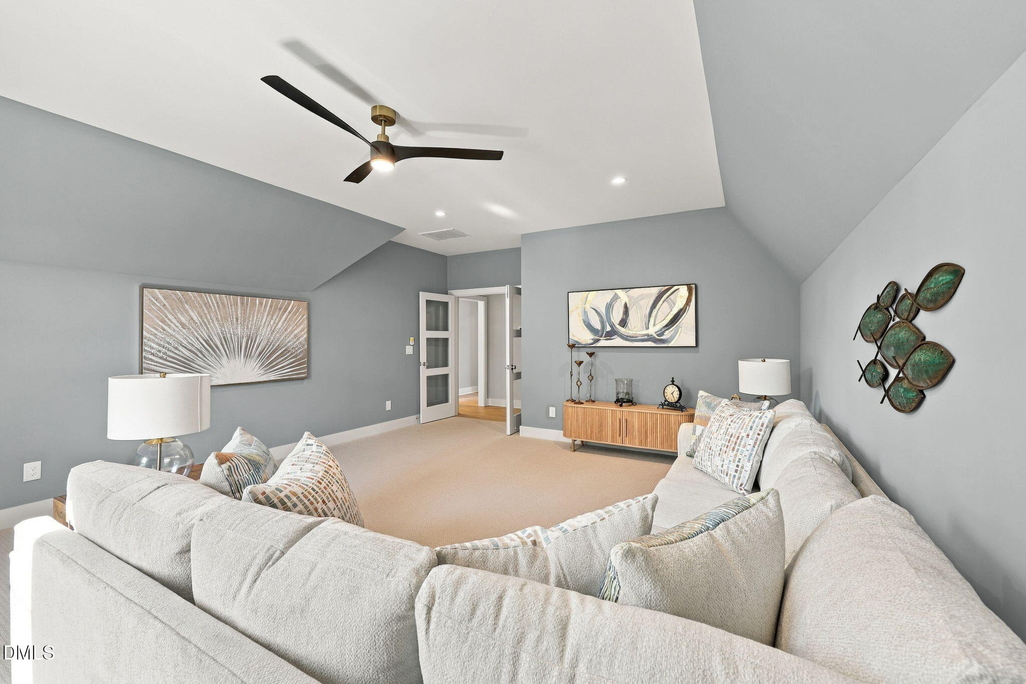 1123 Dovefield Lane