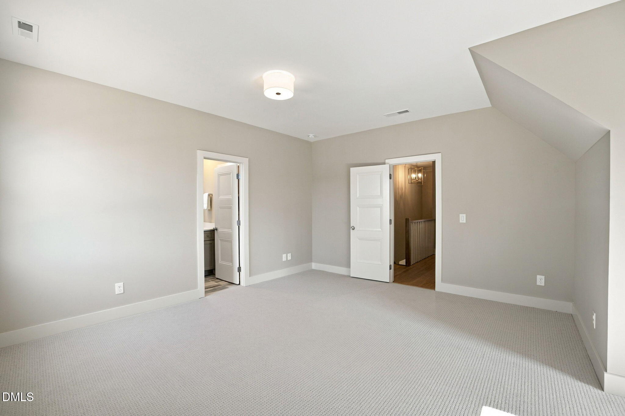 1123 Dovefield Lane