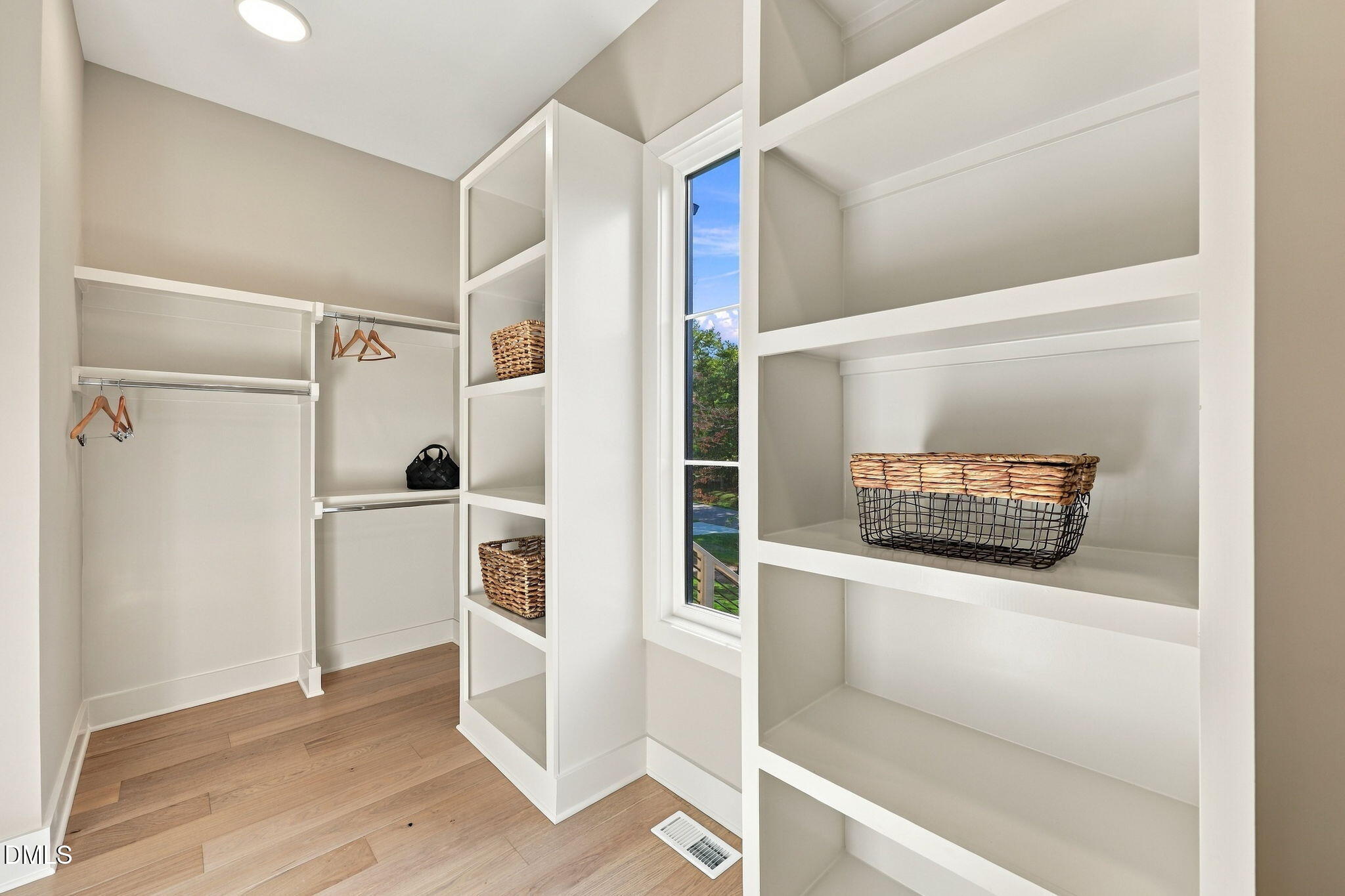 1123 Dovefield Lane