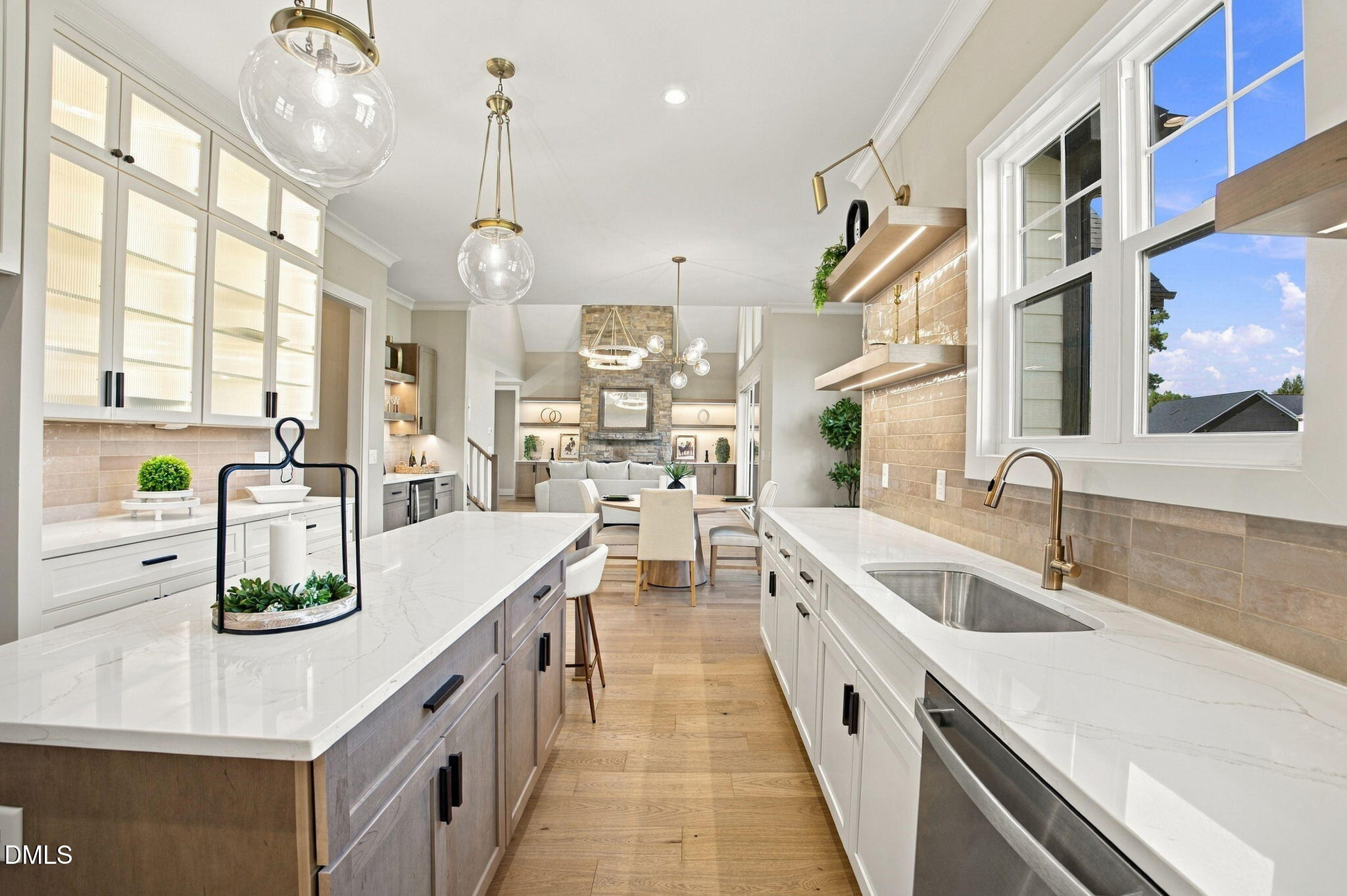 1123 Dovefield Lane