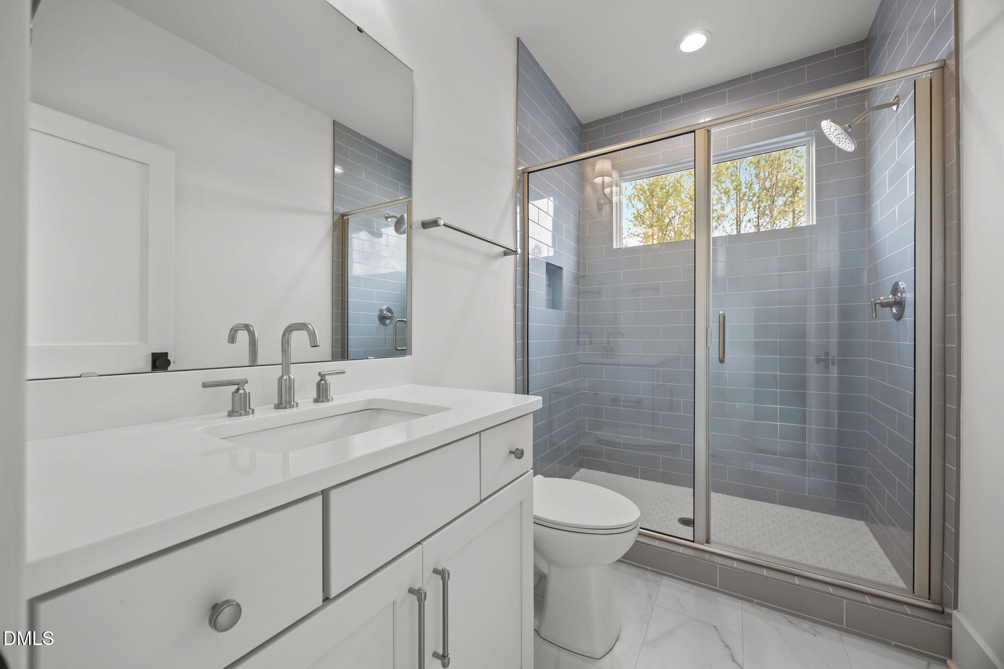 15 Chestnut Oak Drive