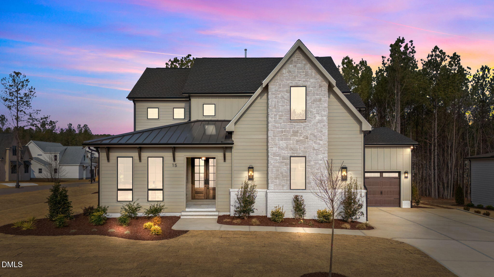 15 Chestnut Oak Drive