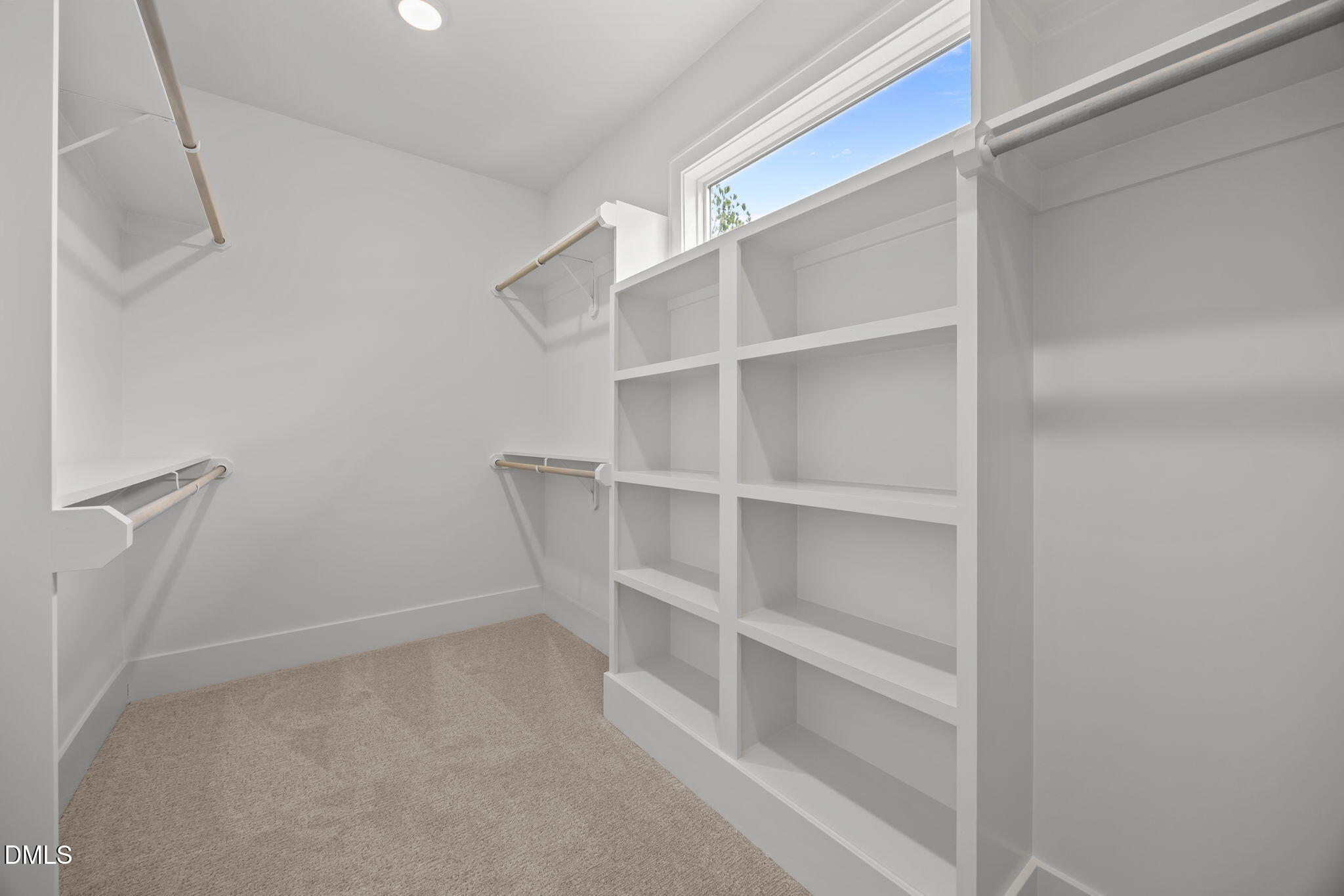 15 Chestnut Oak Drive