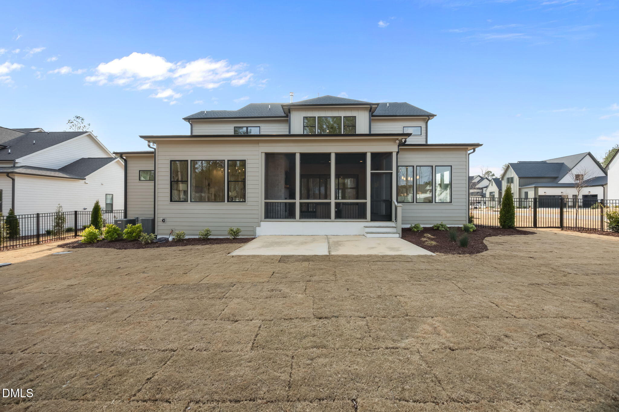 15 Chestnut Oak Drive