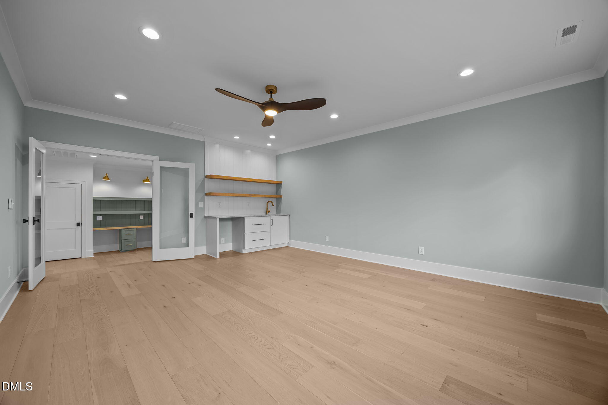 15 Chestnut Oak Drive