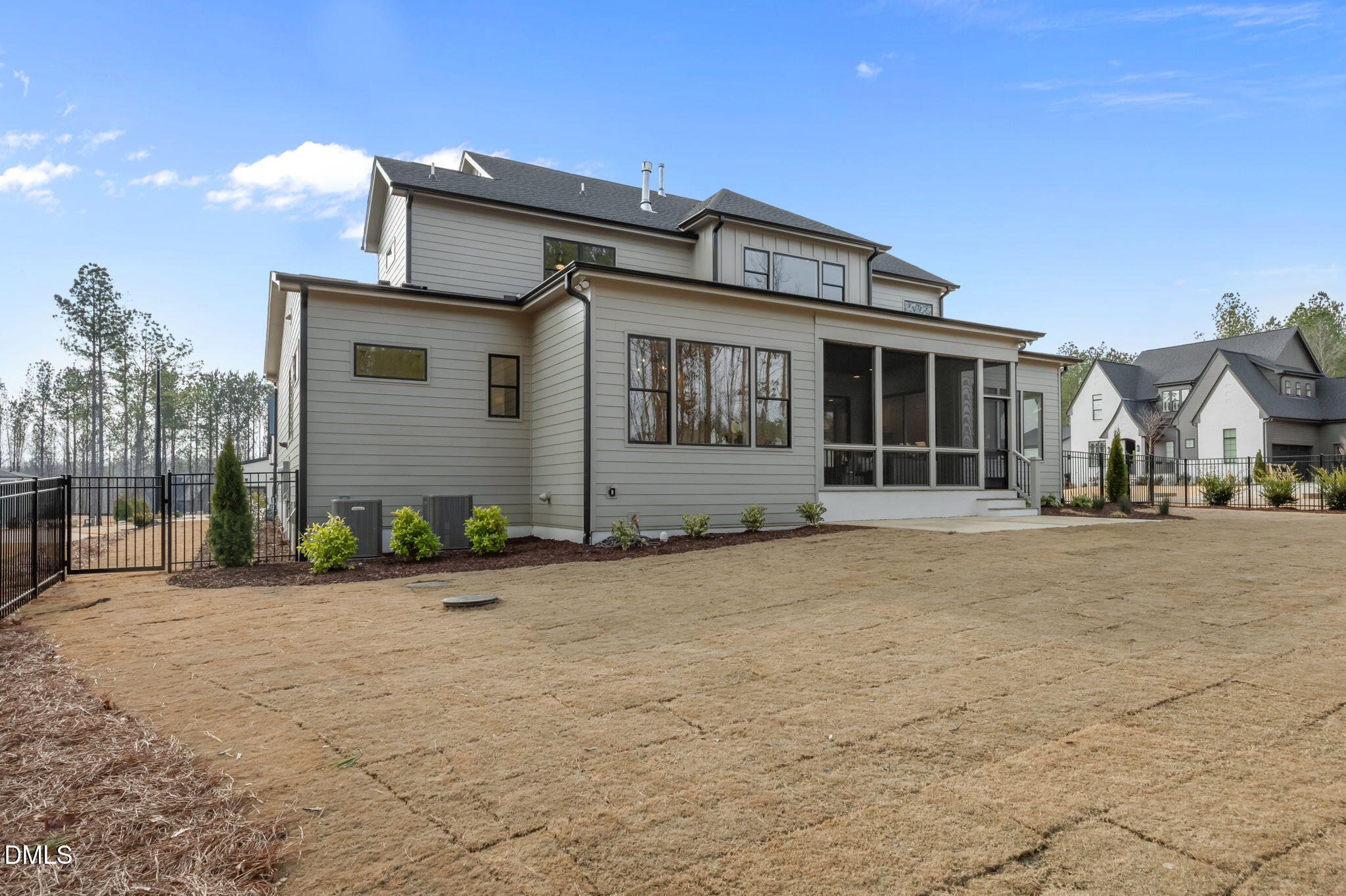 15 Chestnut Oak Drive
