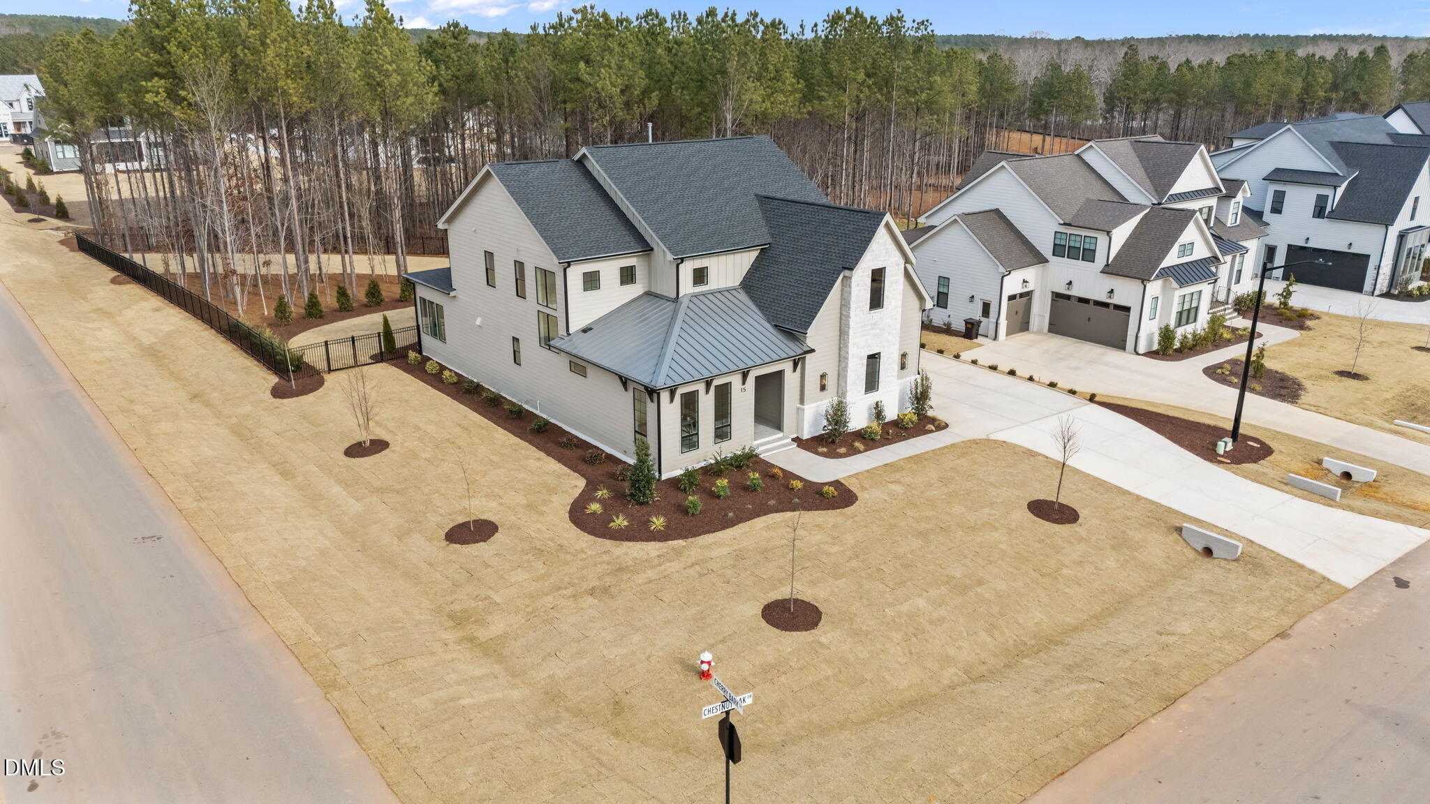 15 Chestnut Oak Drive
